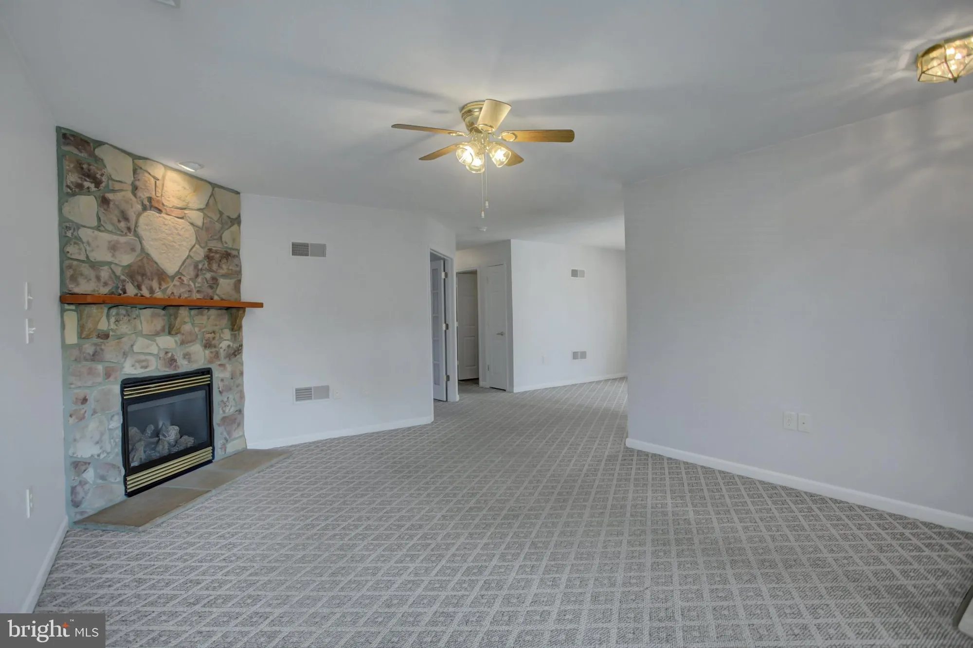 Property Slideshow image 11 of 52 | 81 lantern ln, Shippensburg, PA, 17257