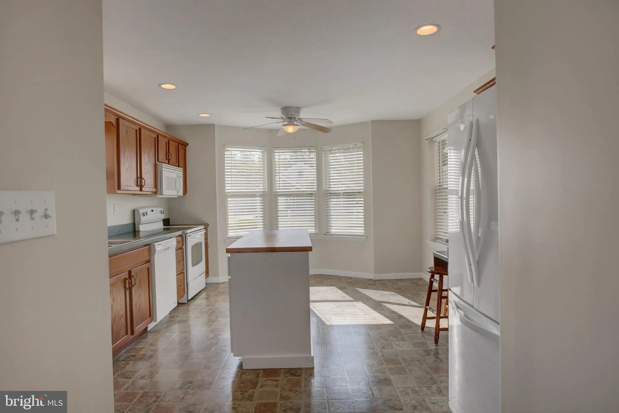 Property Slideshow image 19 of 52 | 81 lantern ln, Shippensburg, PA, 17257