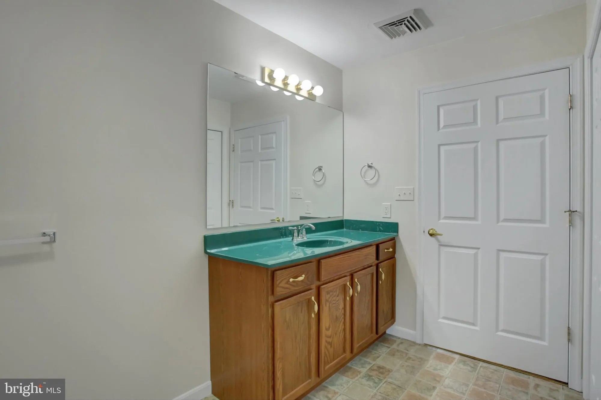 Property Slideshow image 31 of 52 | 81 lantern ln, Shippensburg, PA, 17257