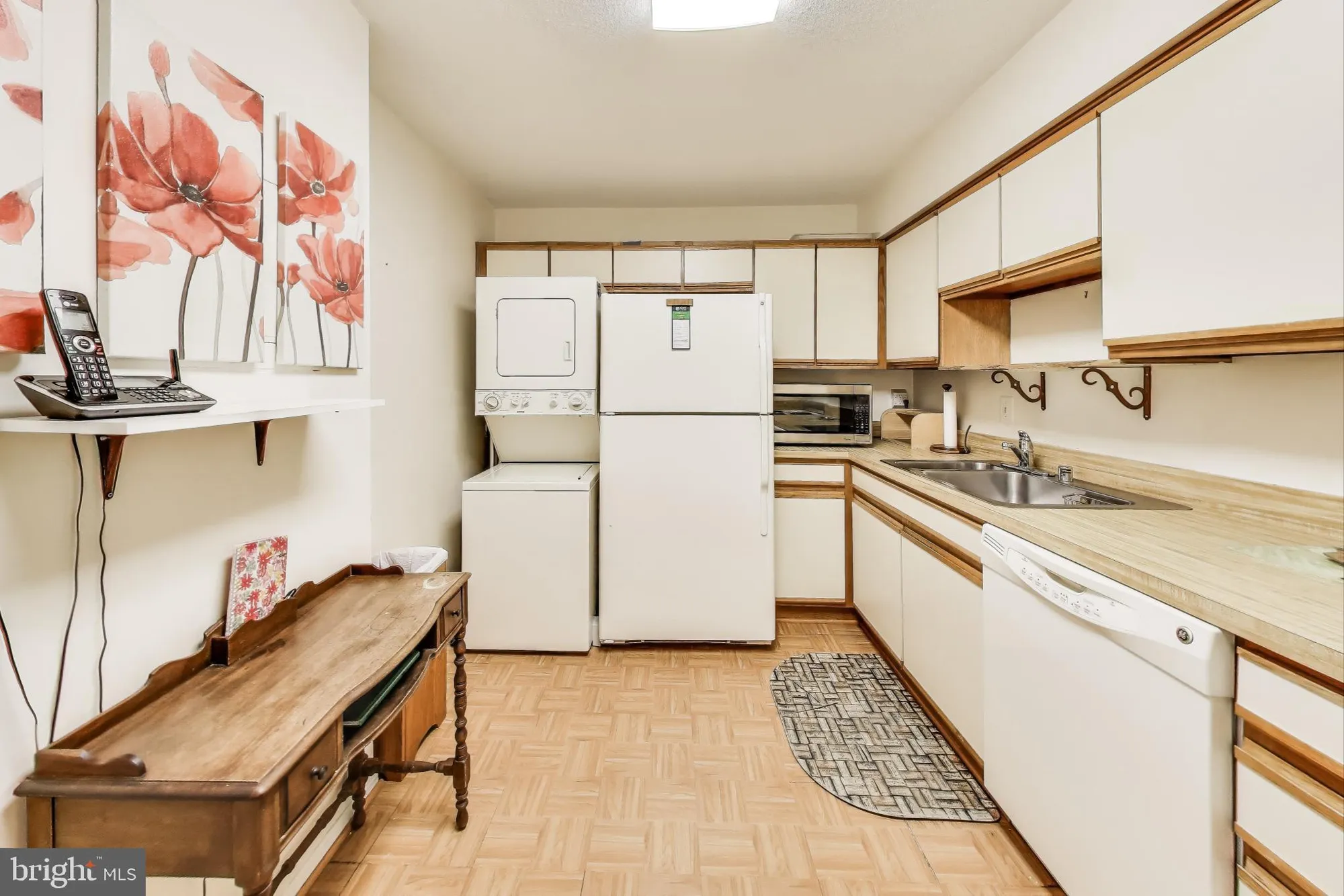 Property Slideshow image 8 of 34 | 3330 n leisure world blvd 5-1015, Silver Spring, MD, 20906