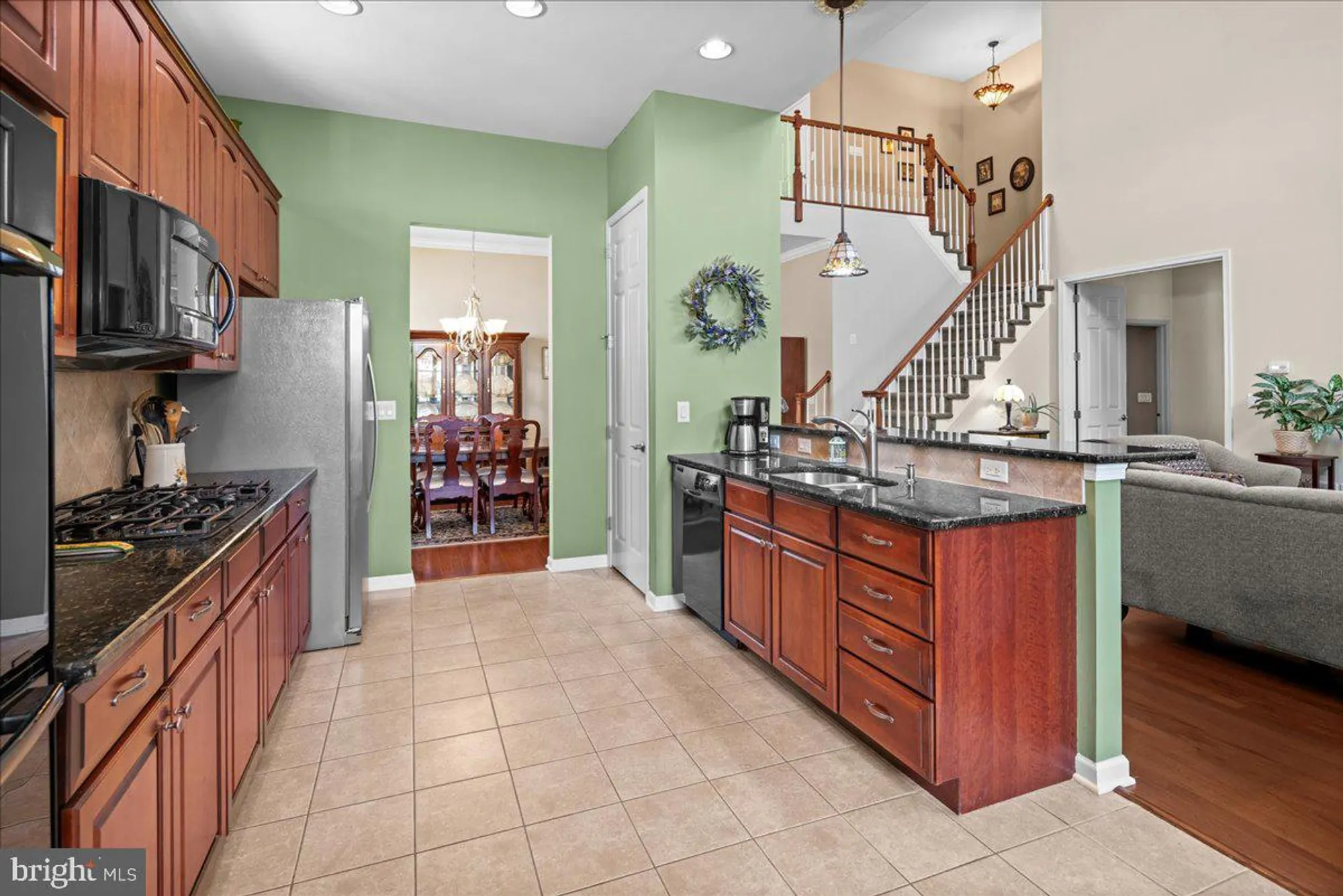 Property Slideshow image 33 of 68 | 118 andover dr, Kendall Park, NJ, 08824