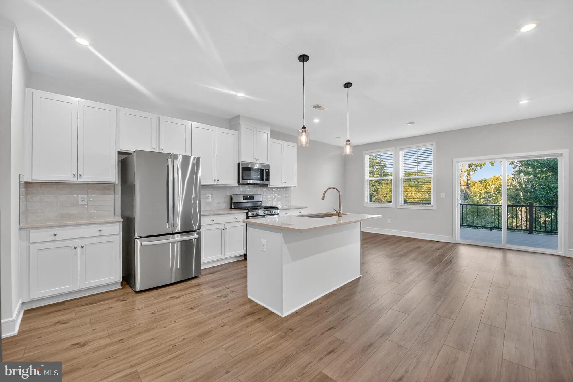 Property Slideshow image 9 of 32 | 153 leather flower dr, Lake Frederick, VA, 22630