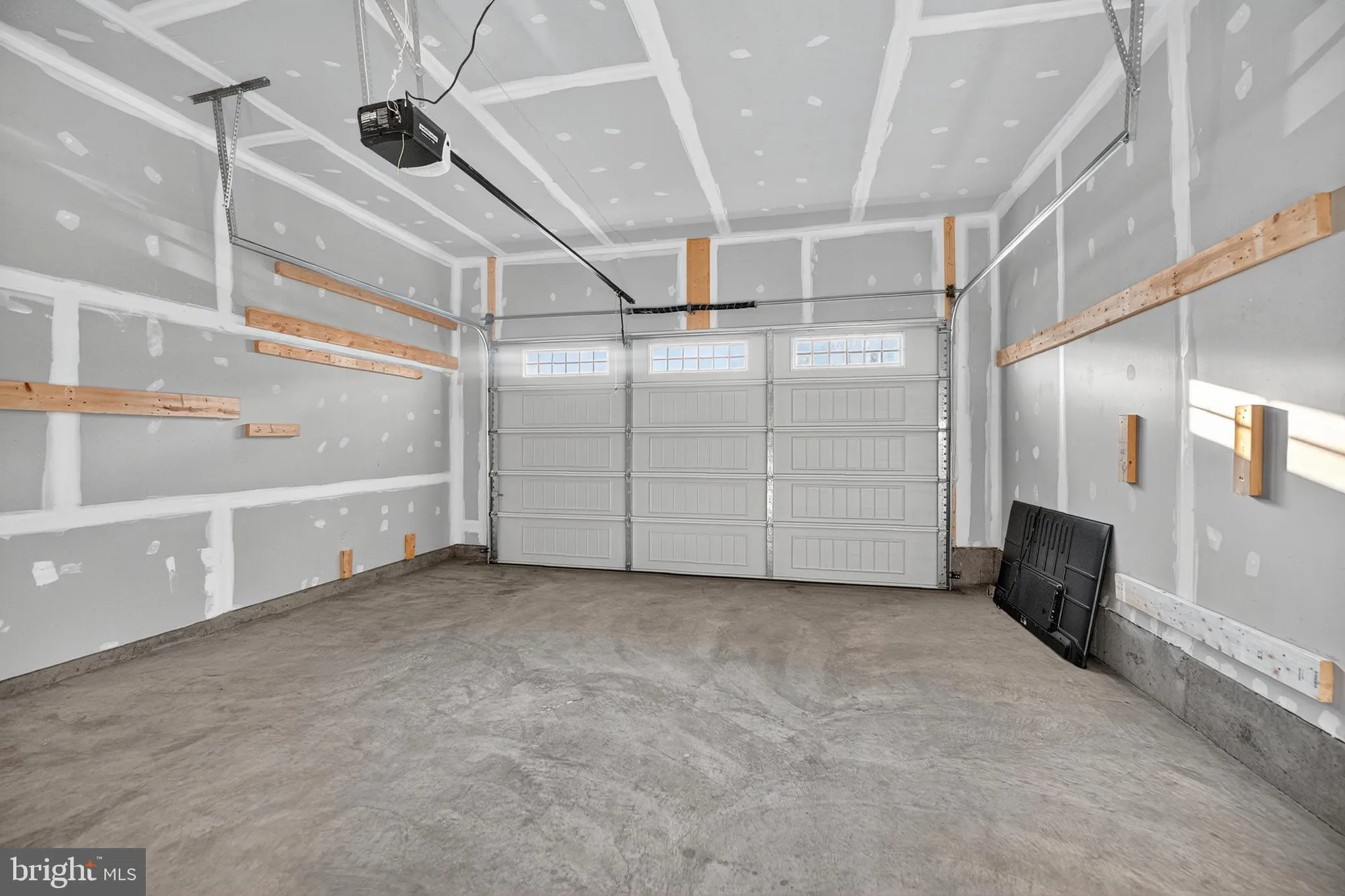 Property Slideshow image 13 of 32 | 153 leather flower dr, Lake Frederick, VA, 22630