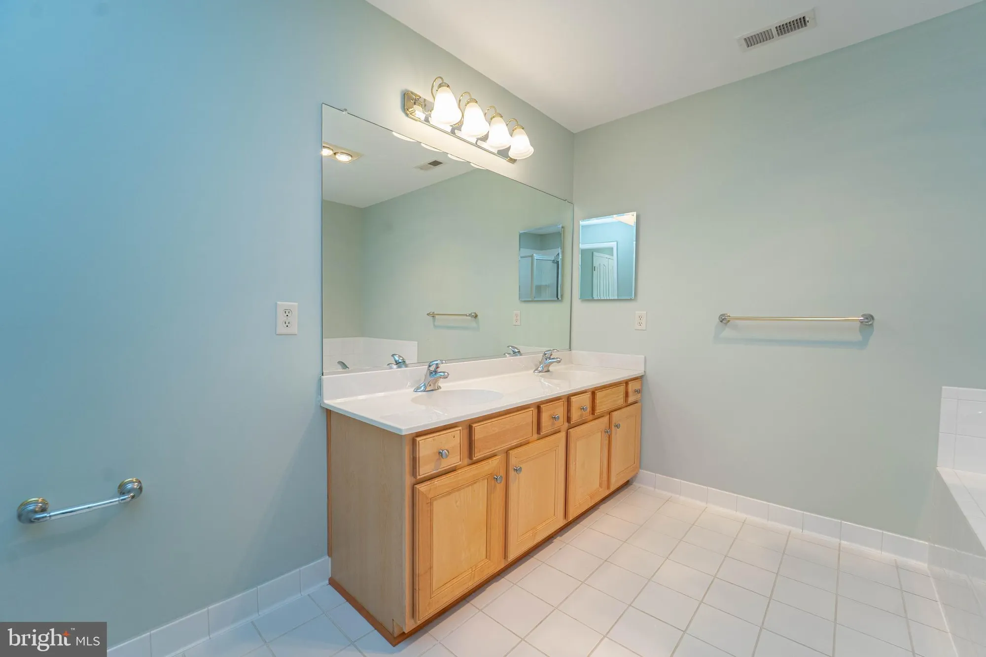 Property Slideshow image 38 of 51 | 8879 warm granite dr # 27, Columbia, MD, 21045