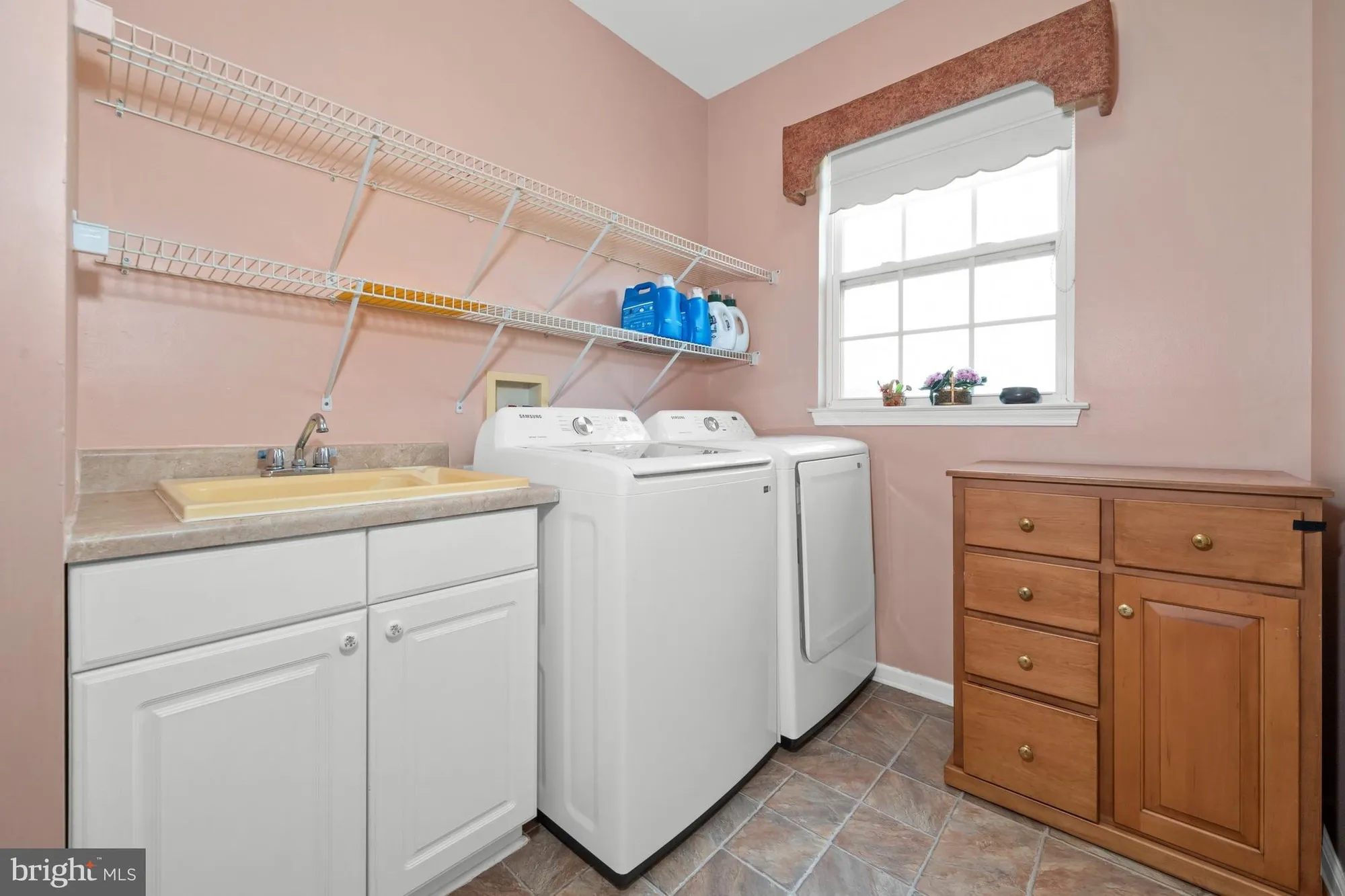 Property Slideshow image 12 of 21 | 56 springmill dr, Middletown, DE, 19709