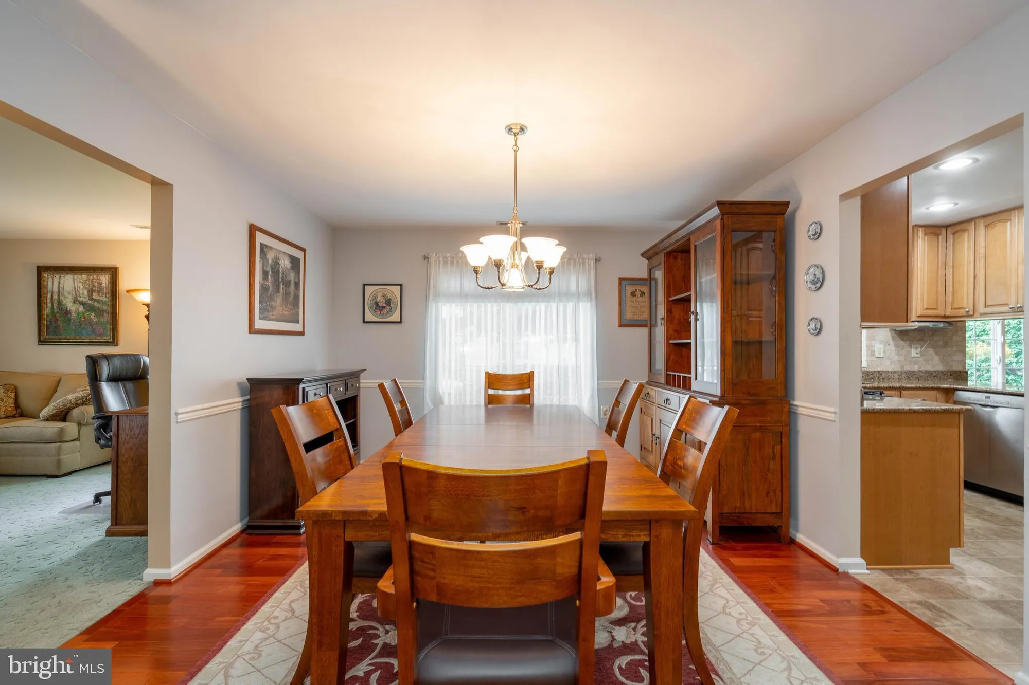Property Slideshow image 6 of 23 | 985 westminster dr, Southampton, NJ, 08088