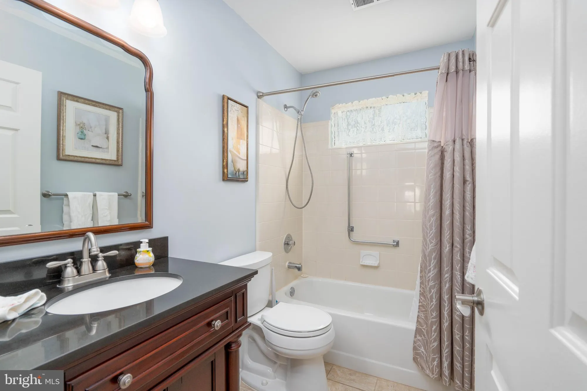 Property Slideshow image 15 of 23 | 985 westminster dr, Southampton, NJ, 08088