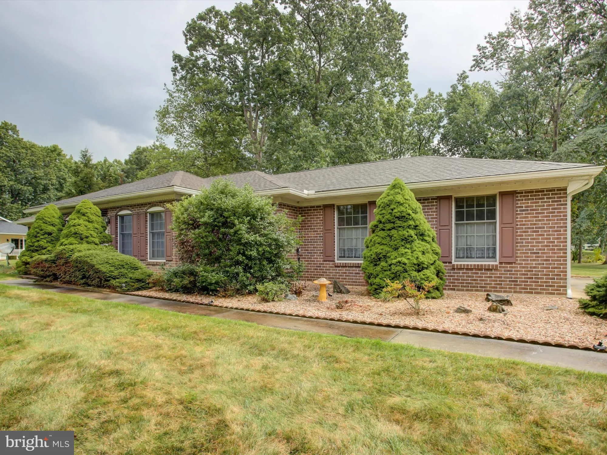 Property Slideshow image 5 of 42 | 6611 congressional ter, Fayetteville, PA, 17222