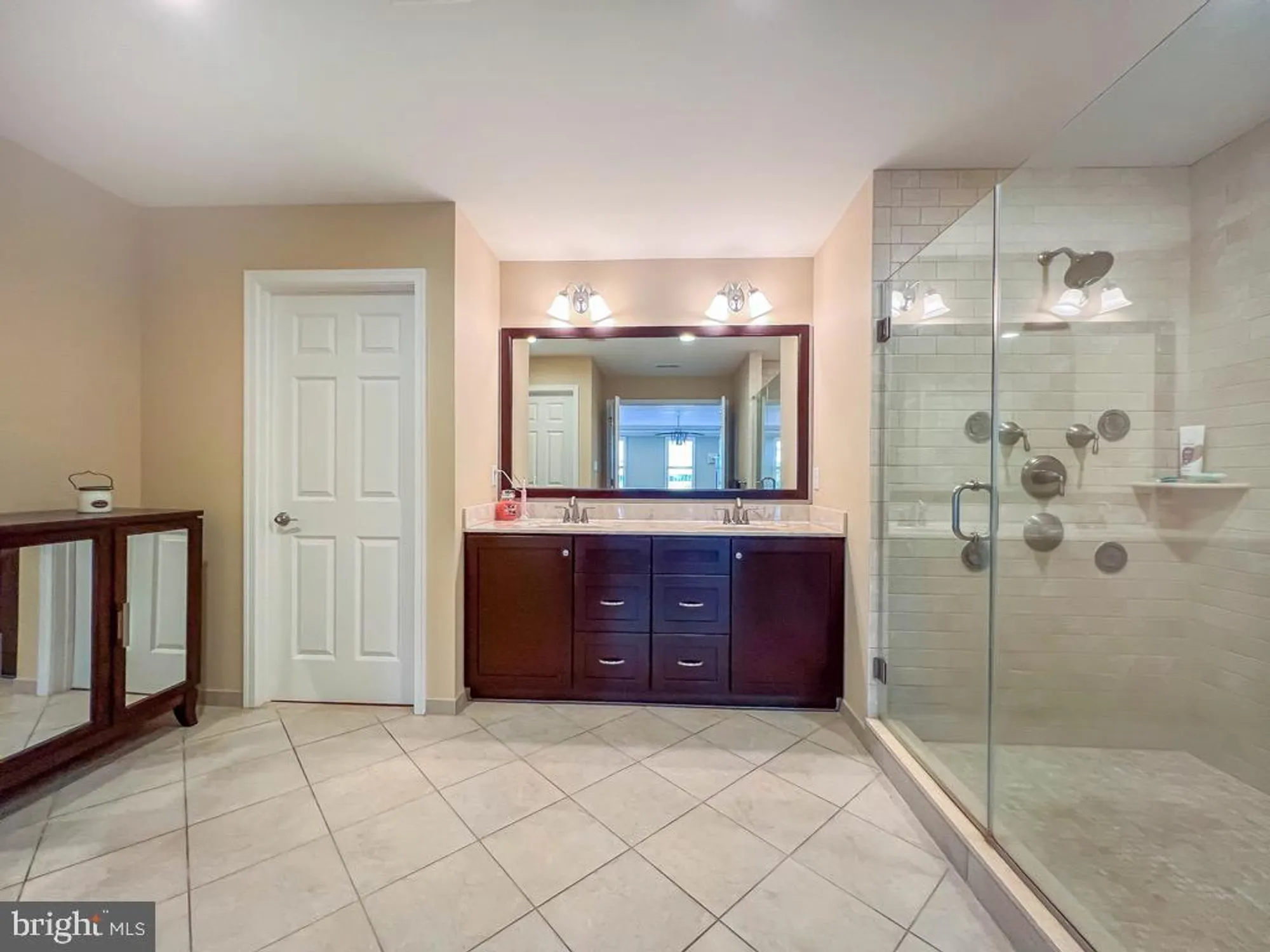 Property Slideshow image 38 of 83 | 35 elfreths ct, Newtown, PA, 18940