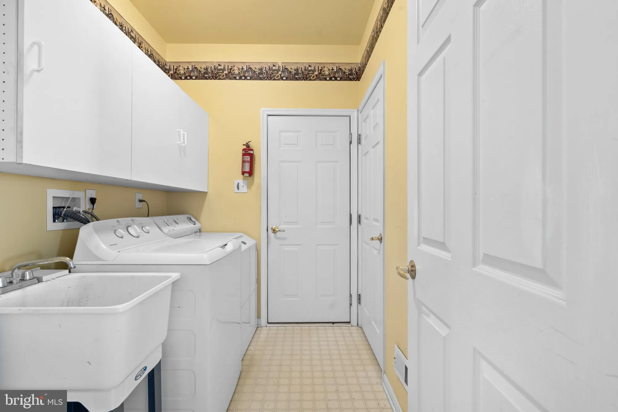Property Slideshow image 10 of 37 | 24 tupelo ln, Langhorne, PA, 19047