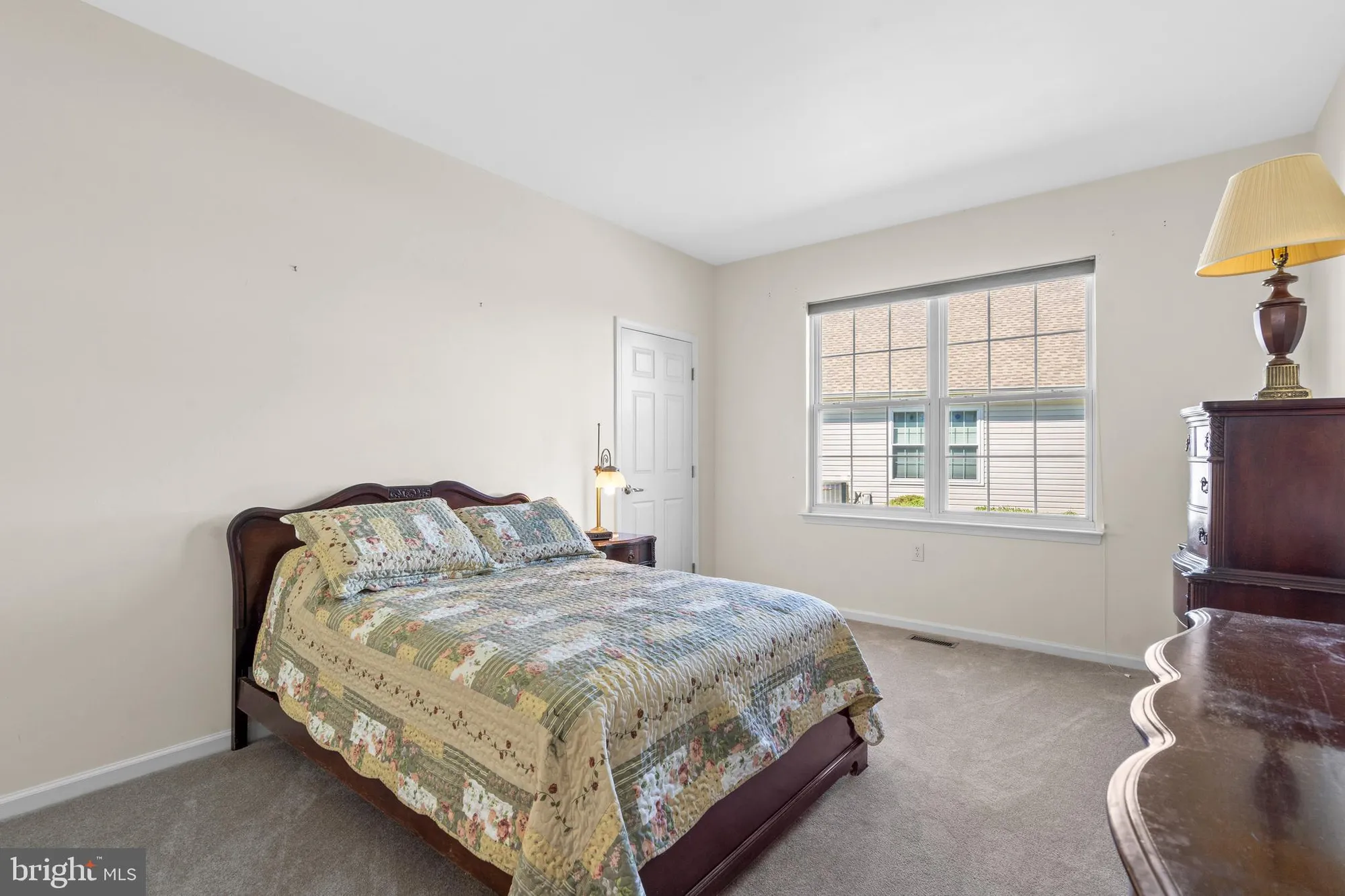Property Slideshow image 11 of 37 | 24 tupelo ln, Langhorne, PA, 19047