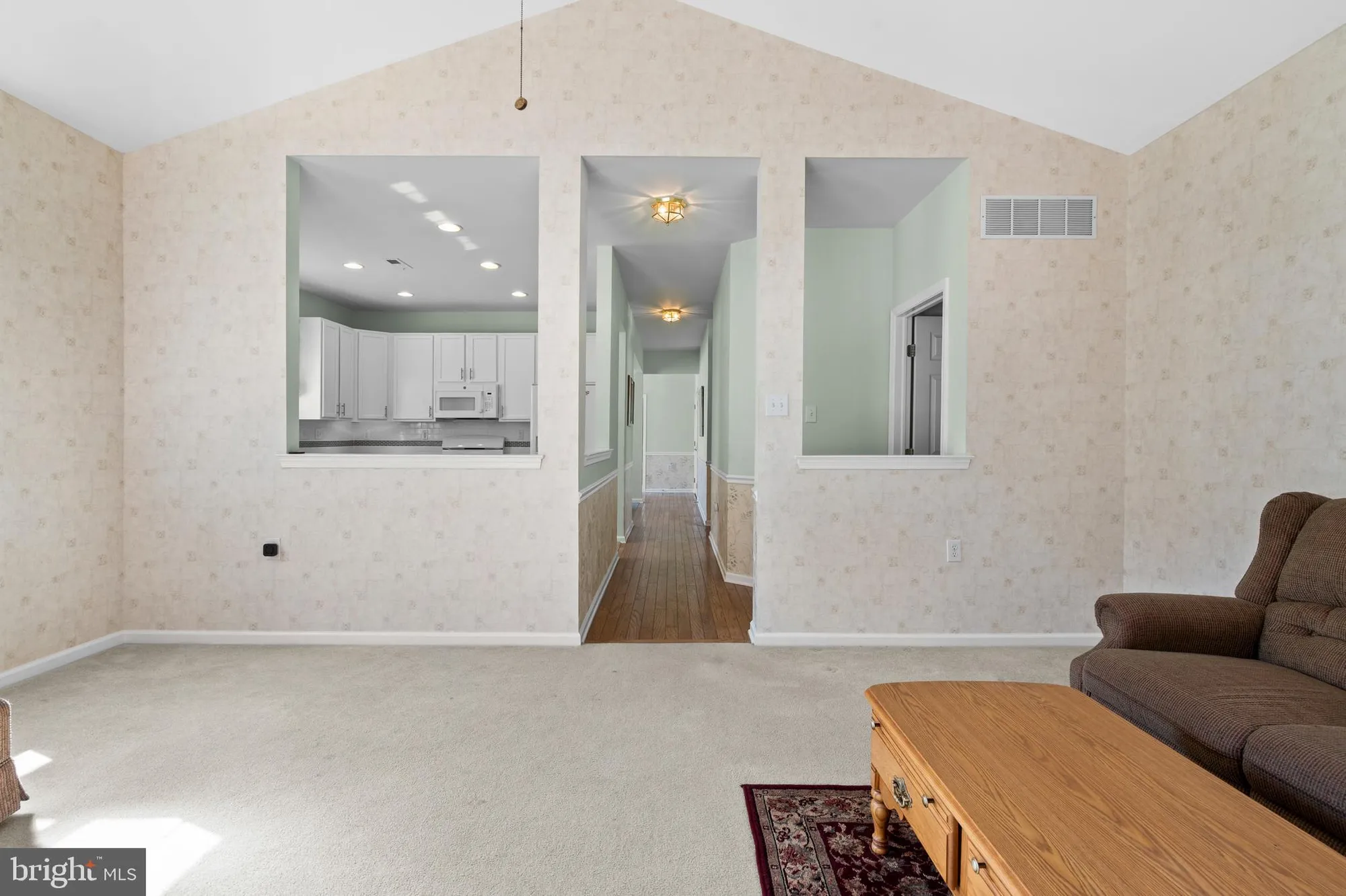 Property Slideshow image 18 of 37 | 24 tupelo ln, Langhorne, PA, 19047