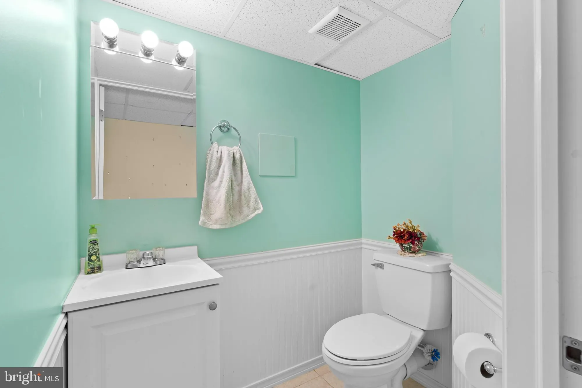 Property Slideshow image 29 of 37 | 24 tupelo ln, Langhorne, PA, 19047