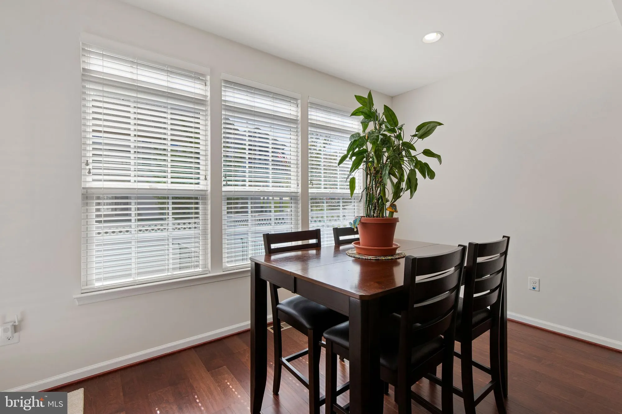 Property Slideshow image 11 of 41 | 371 tufton cir, Fallston, MD, 21047