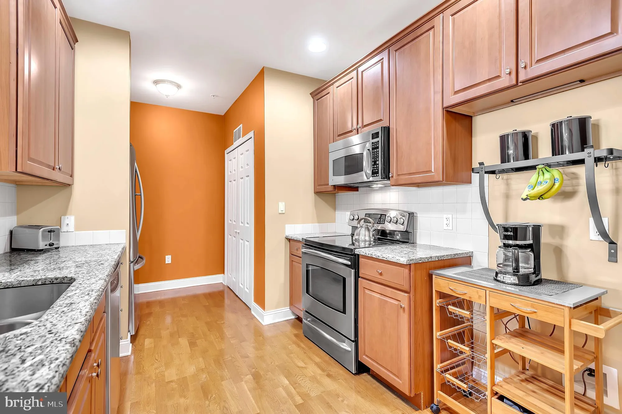 Property Slideshow image 10 of 27 | 100 middlesex blvd apt 242, Plainsboro, NJ, 08536