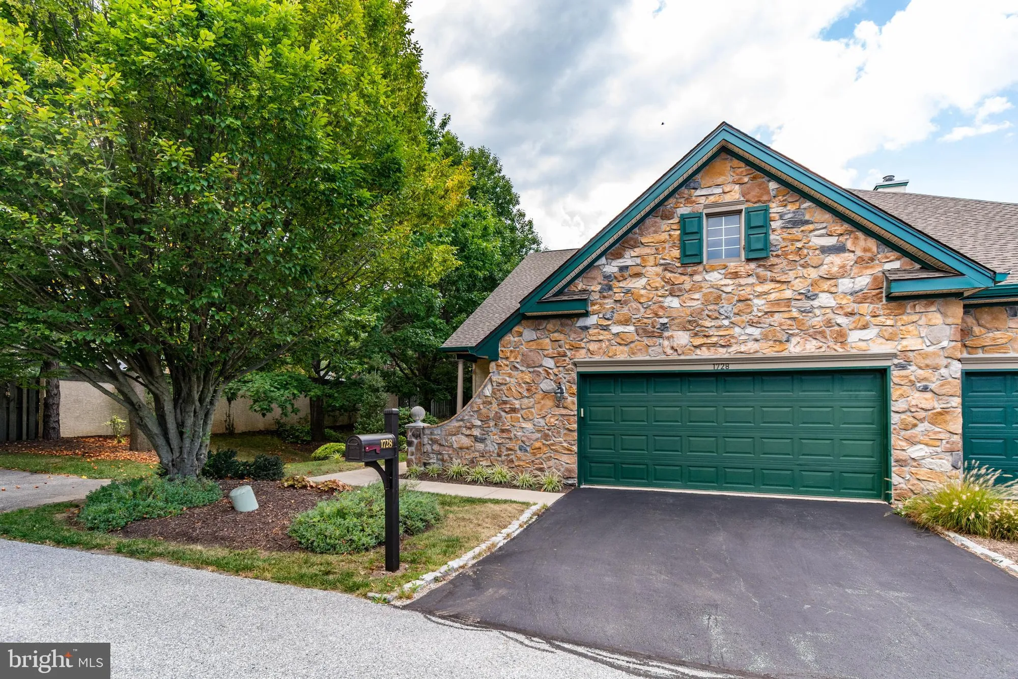 Property Slideshow image 10 of 71 | 1728 yardley dr, West Chester, PA, 19380