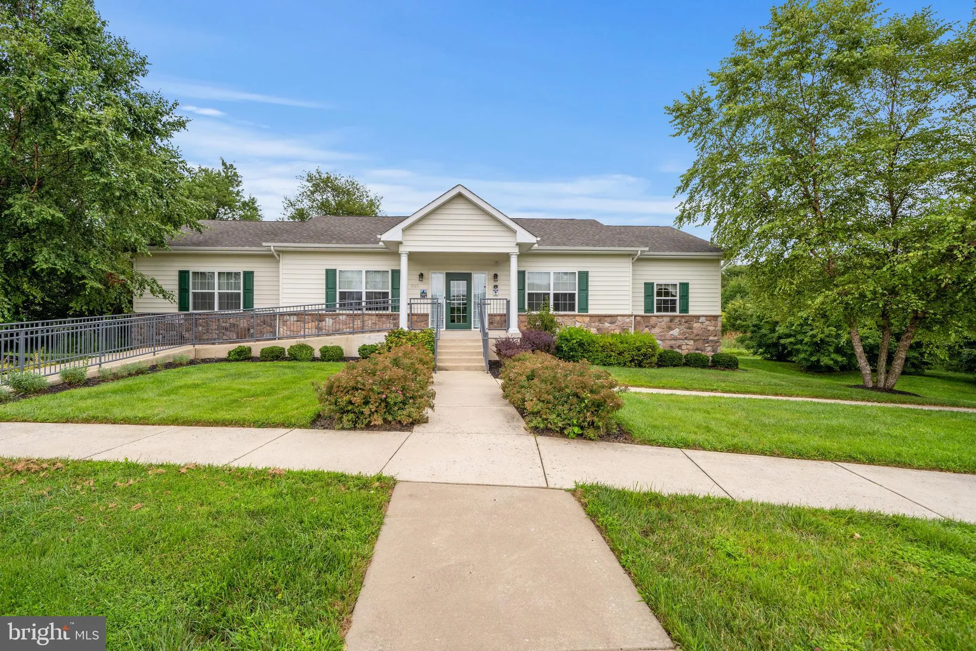 Property Slideshow image 35 of 40 | 212 anita ct, Newark, DE, 19702