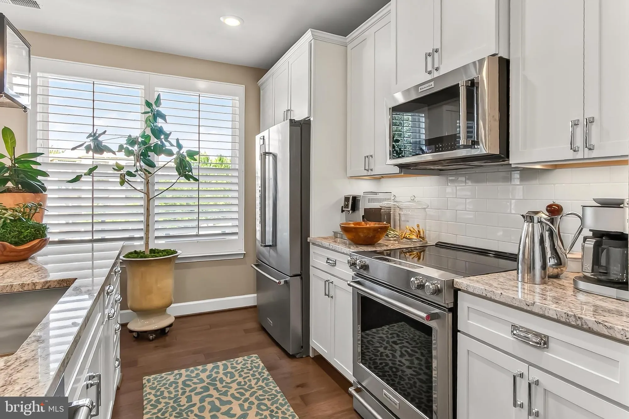 Property Slideshow image 19 of 66 | 2960 vaden dr # 2-103, Fairfax, VA, 22031