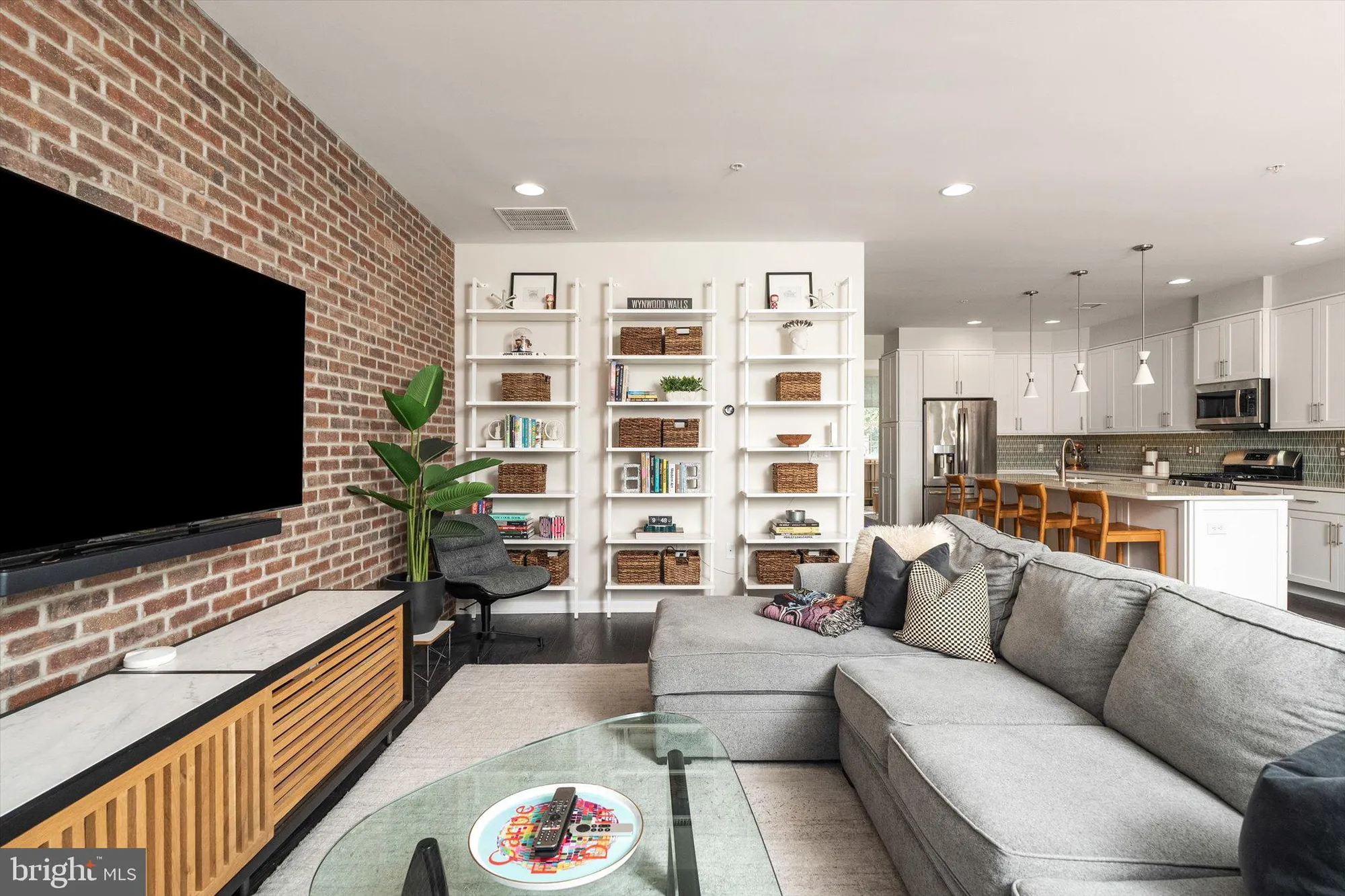 Property Slideshow image 15 of 35 | 1 cannon dr, Pennington, NJ, 08534