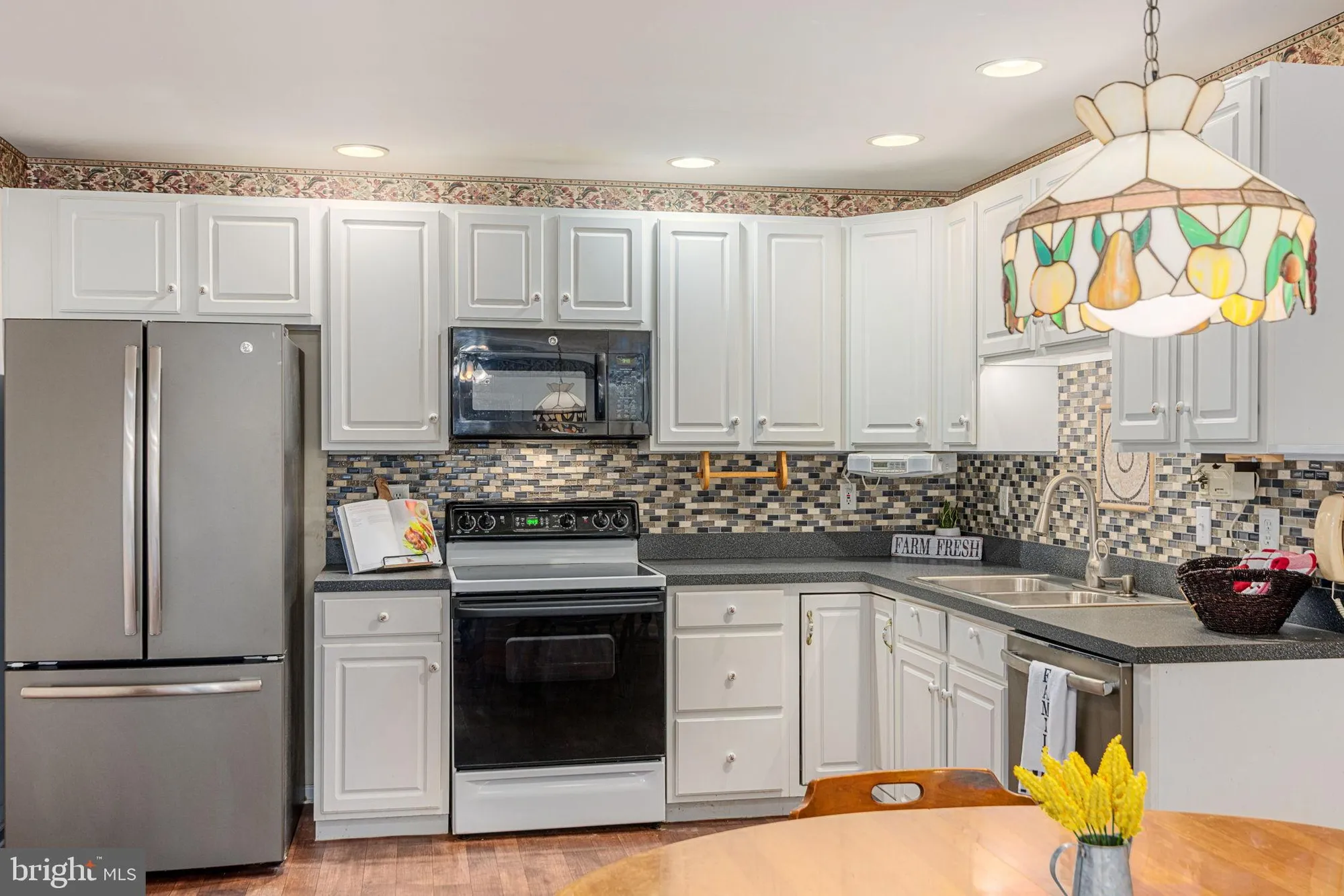 Property Slideshow image 4 of 34 | 315 jefferson ct, Royersford, PA, 19468