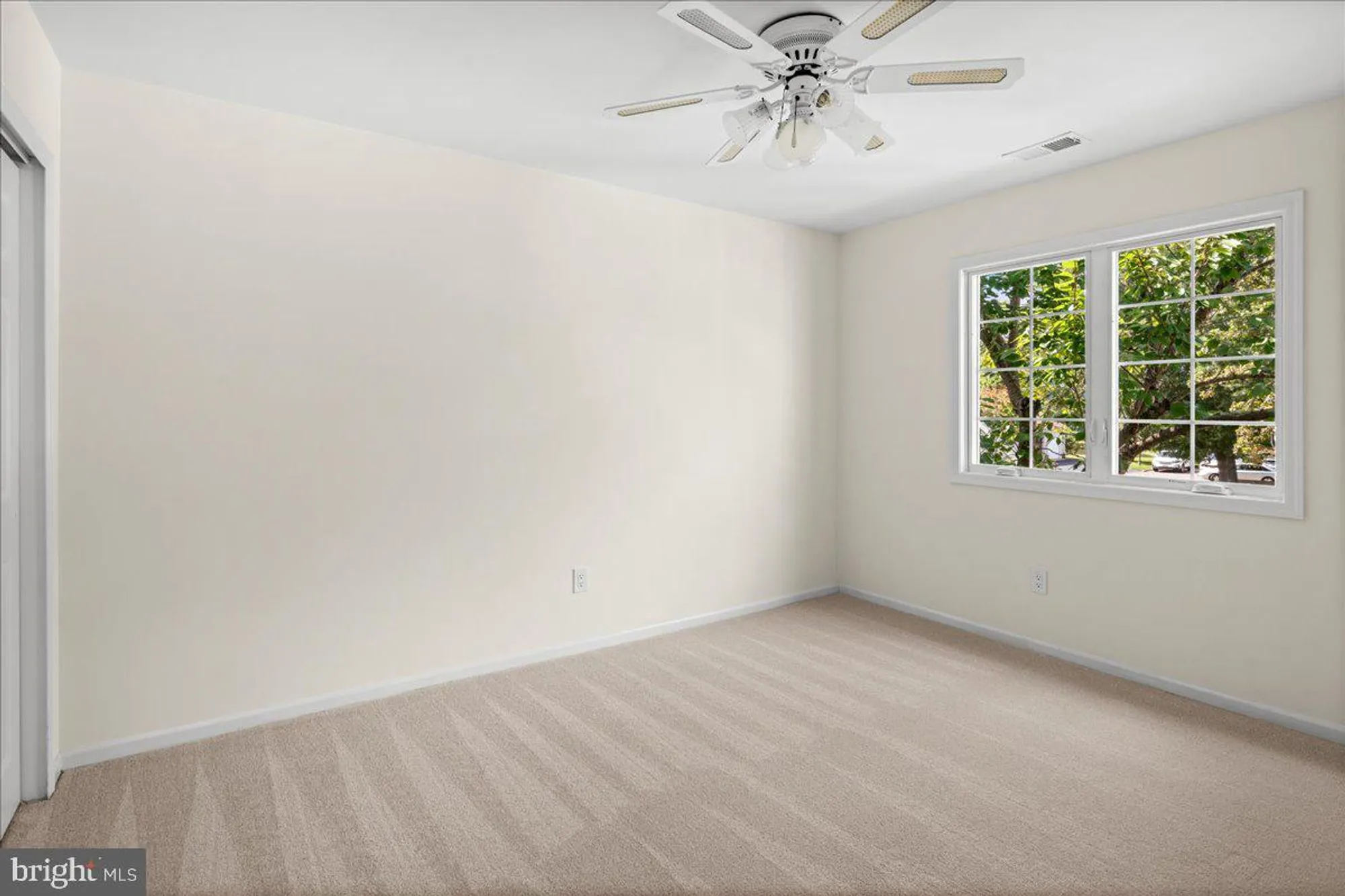 Property Slideshow image 23 of 56 | 90 winthrop rd # h, Monroe Township, NJ, 08831