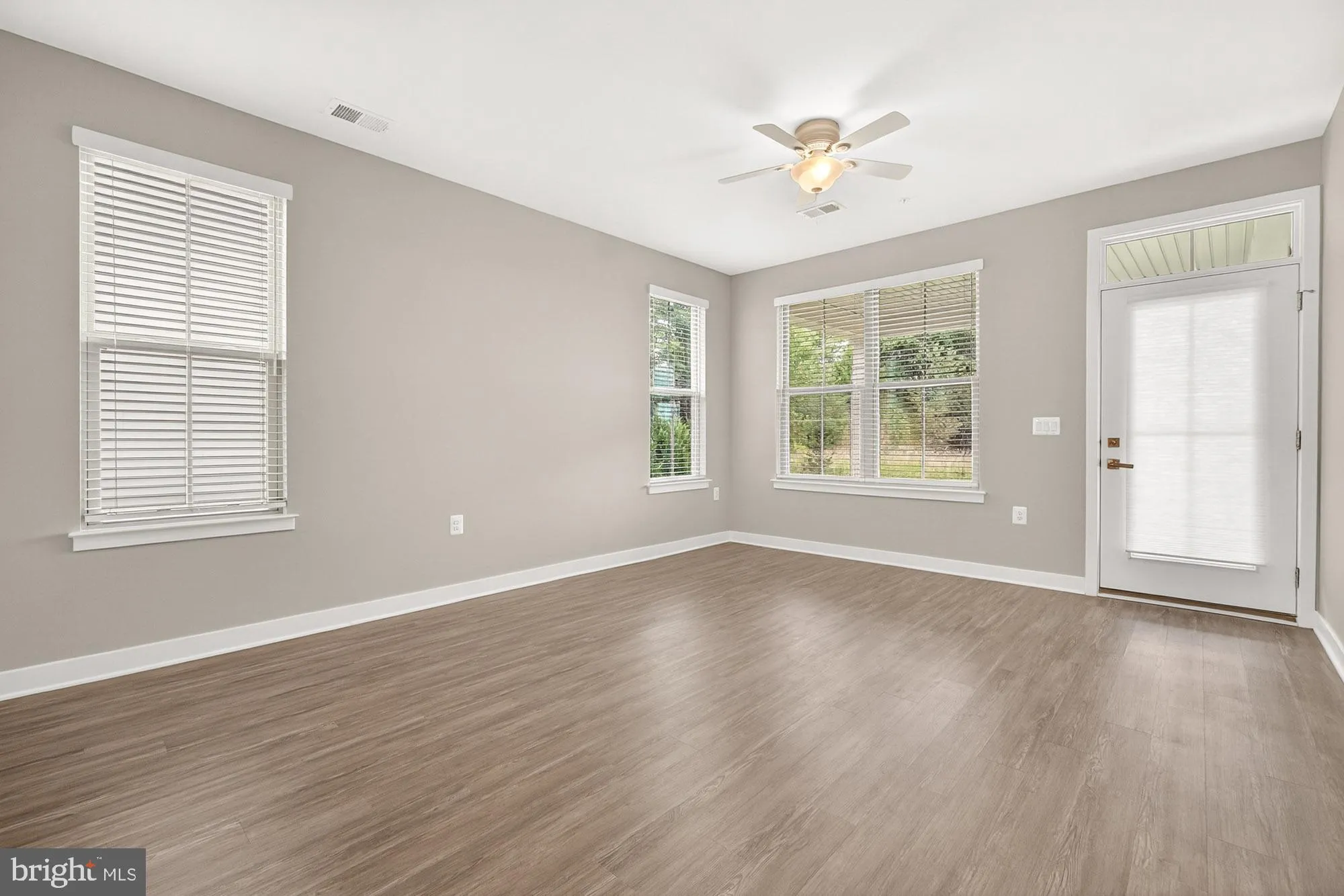 Property Slideshow image 5 of 42 | 3207 thornapple dr, Frederick, MD, 21704