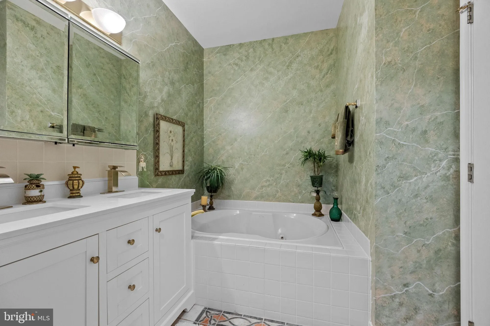 Property Slideshow image 26 of 33 | 61 legacy oaks dr, Richboro, PA, 18954