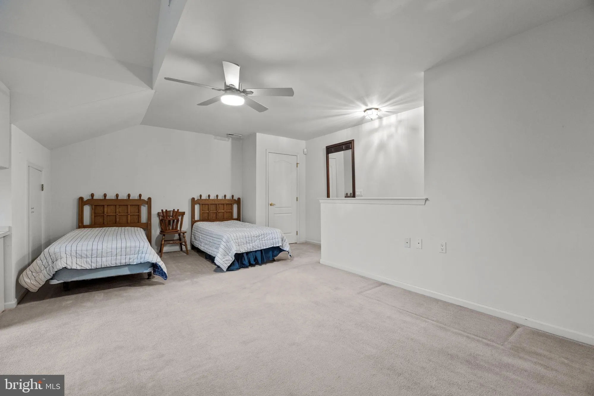 Property Slideshow image 30 of 33 | 61 legacy oaks dr, Richboro, PA, 18954