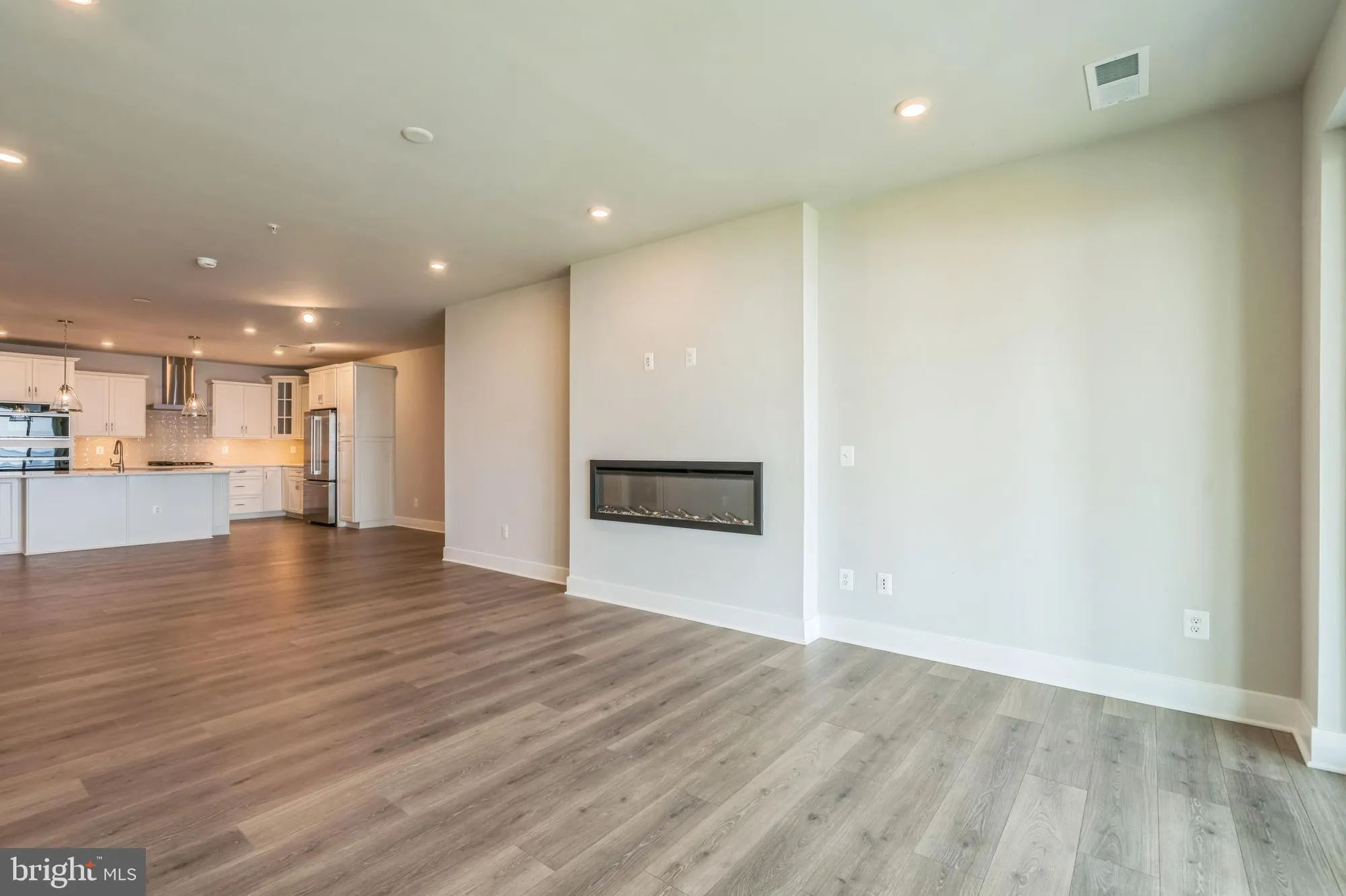 Property Slideshow image 8 of 48 | 630 warbler way # 2233, Chester, MD, 21619
