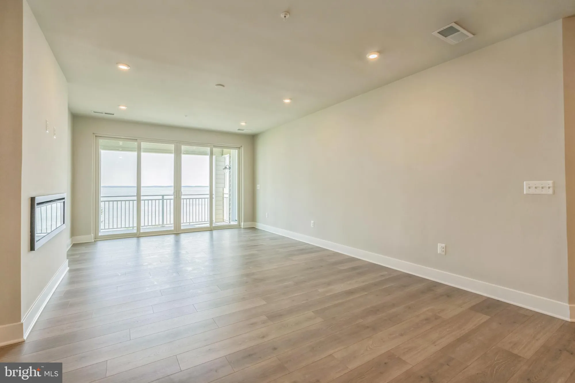 Property Slideshow image 11 of 48 | 630 warbler way # 2233, Chester, MD, 21619