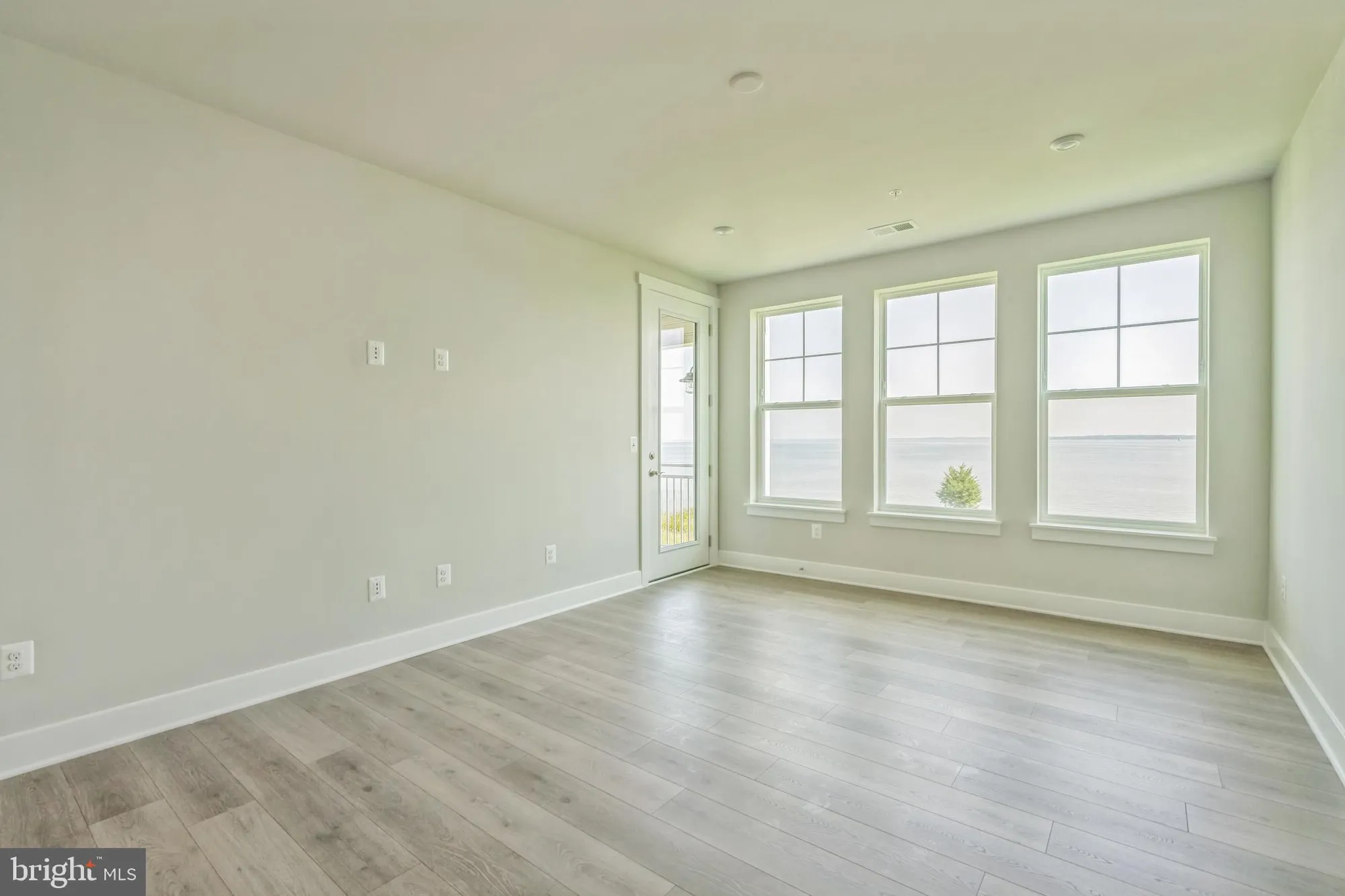 Property Slideshow image 16 of 48 | 630 warbler way # 2233, Chester, MD, 21619