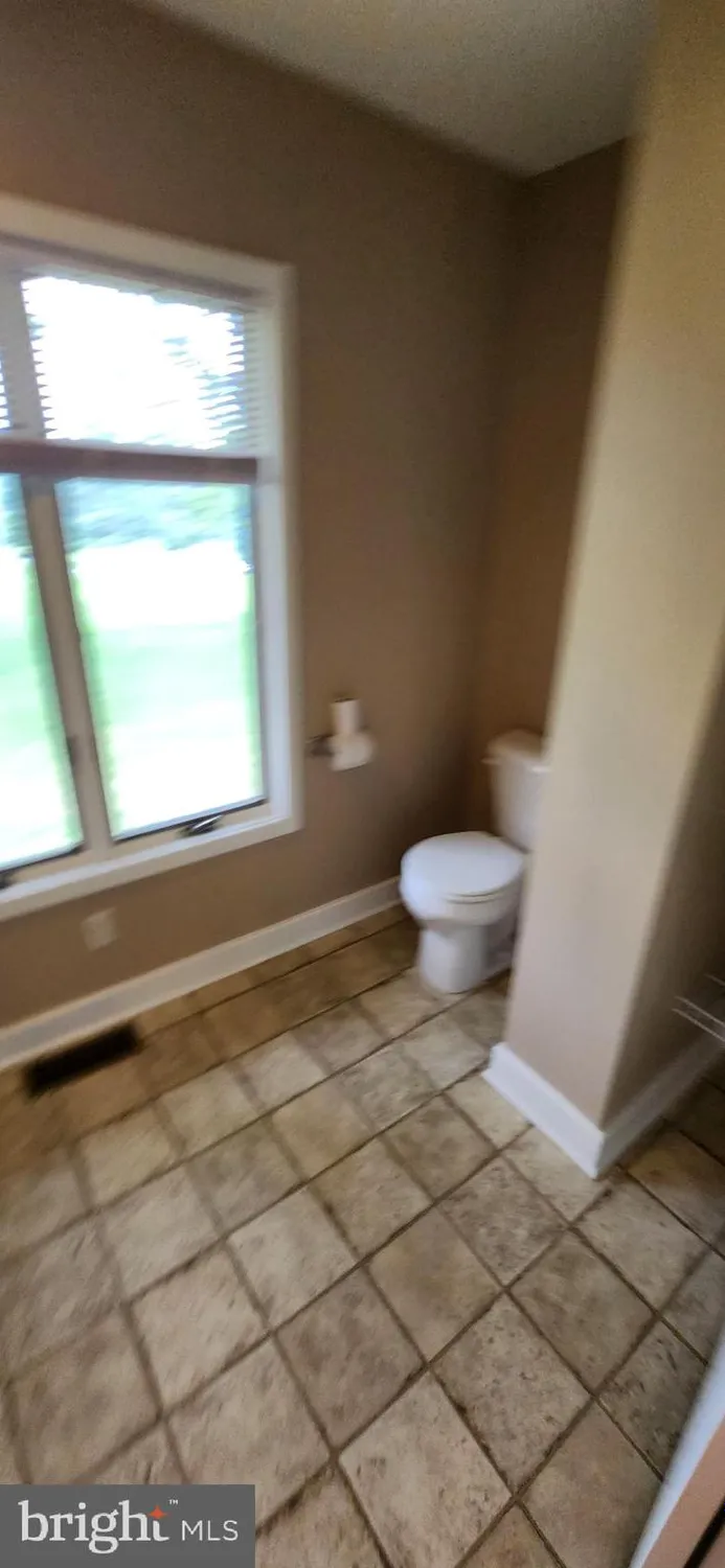 Property Slideshow image 23 of 38 | 6352 penn national dr, Chambersburg, PA, 17201