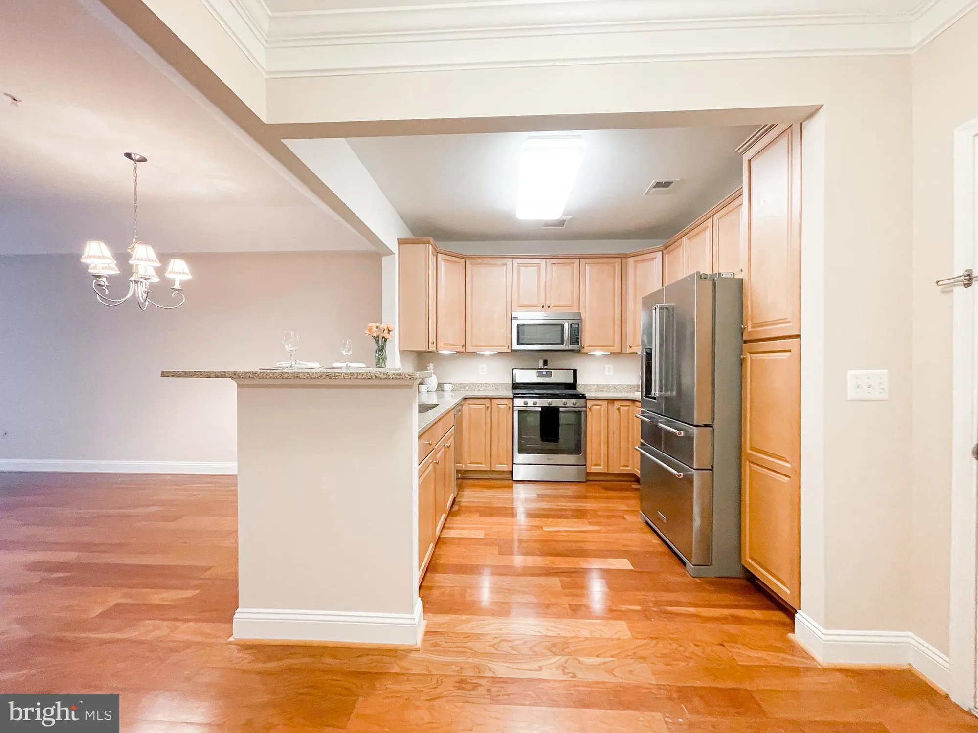 Property Slideshow image 7 of 54 | 8612 wintergreen ct 105, Odenton, MD, 21113