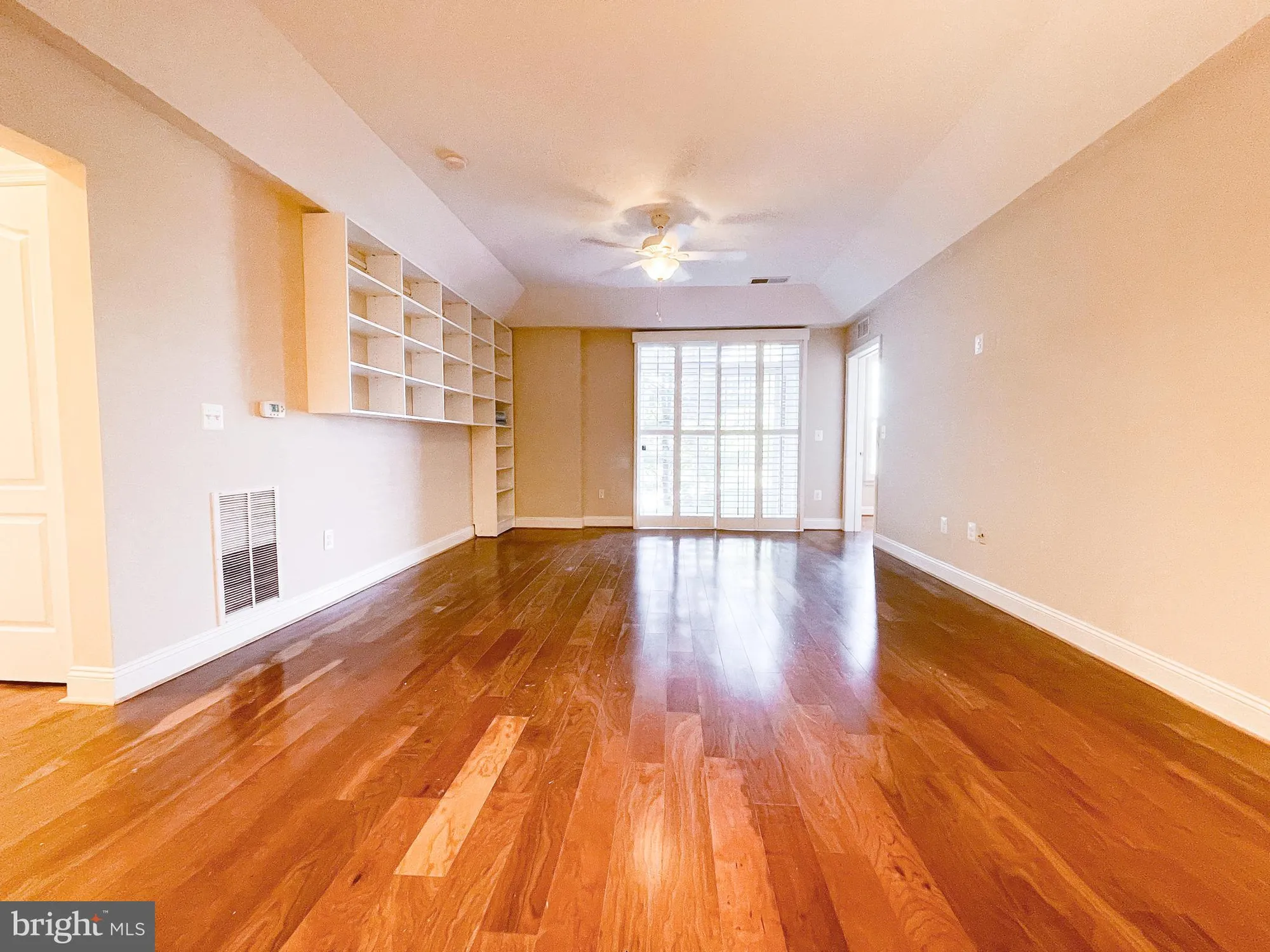 Property Slideshow image 21 of 54 | 8612 wintergreen ct 105, Odenton, MD, 21113