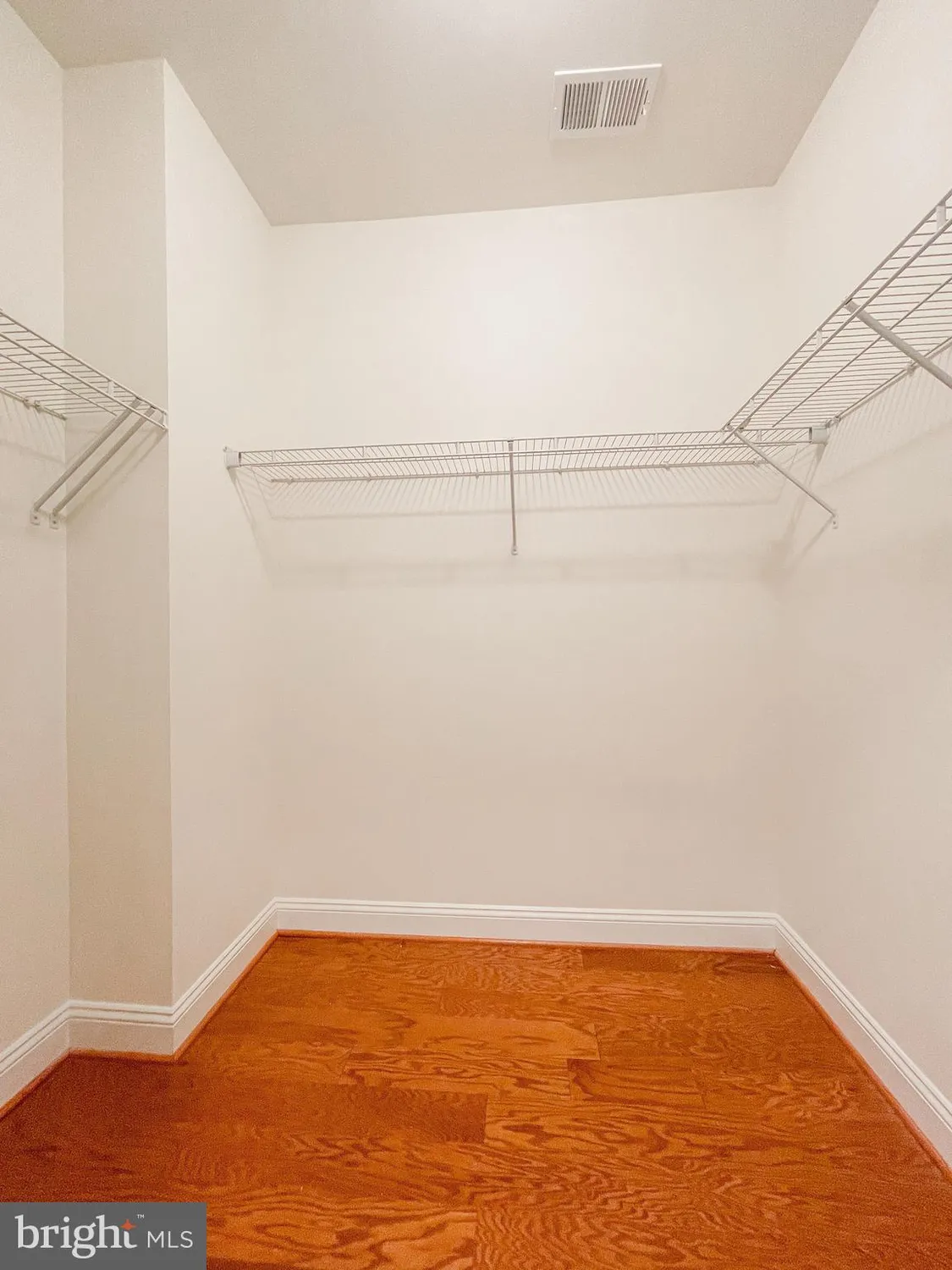 Property Slideshow image 19 of 54 | 8612 wintergreen ct 105, Odenton, MD, 21113