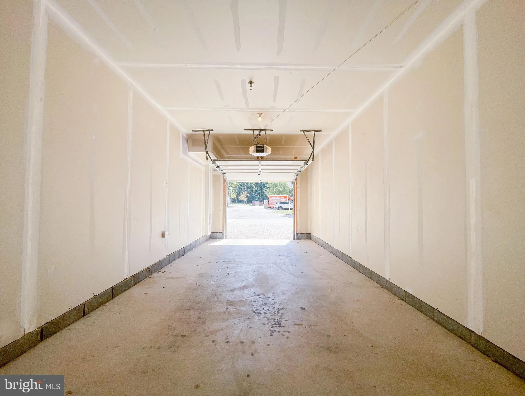 Property Slideshow image 34 of 54 | 8612 wintergreen ct 105, Odenton, MD, 21113