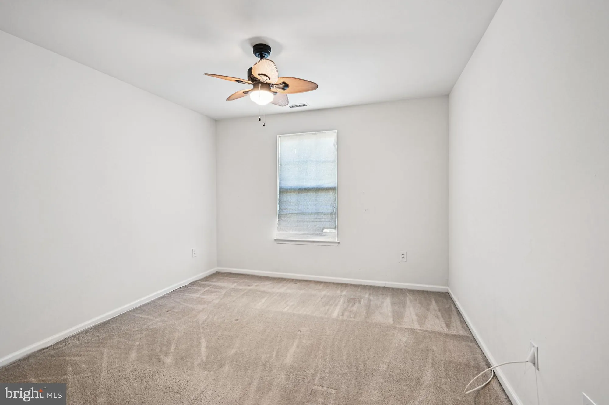 Property Slideshow image 21 of 57 | 4 woodcrest ct, Berlin, NJ, 08009