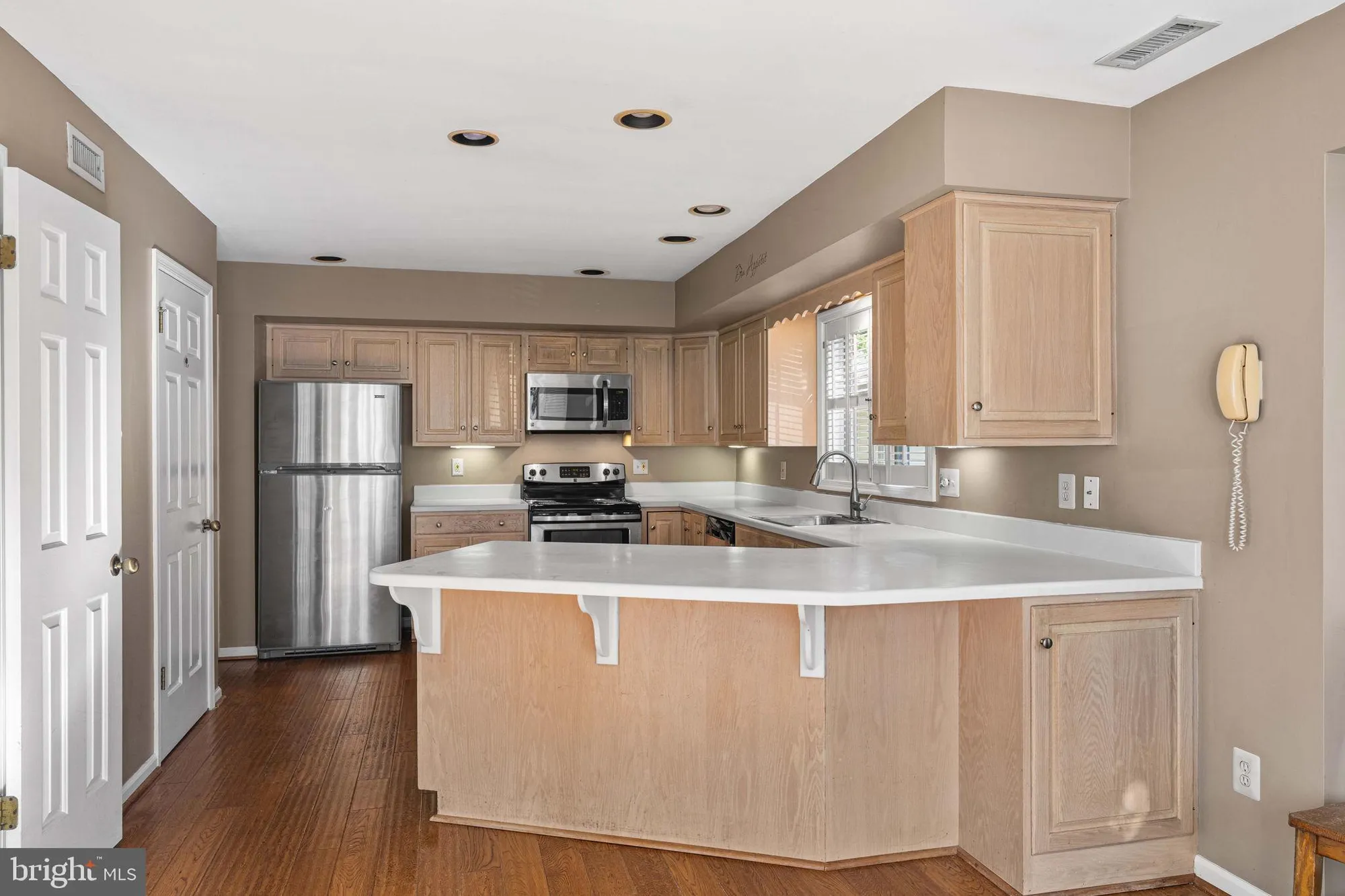 Property Slideshow image 15 of 42 | 975 kennett way, West Chester, PA, 19380