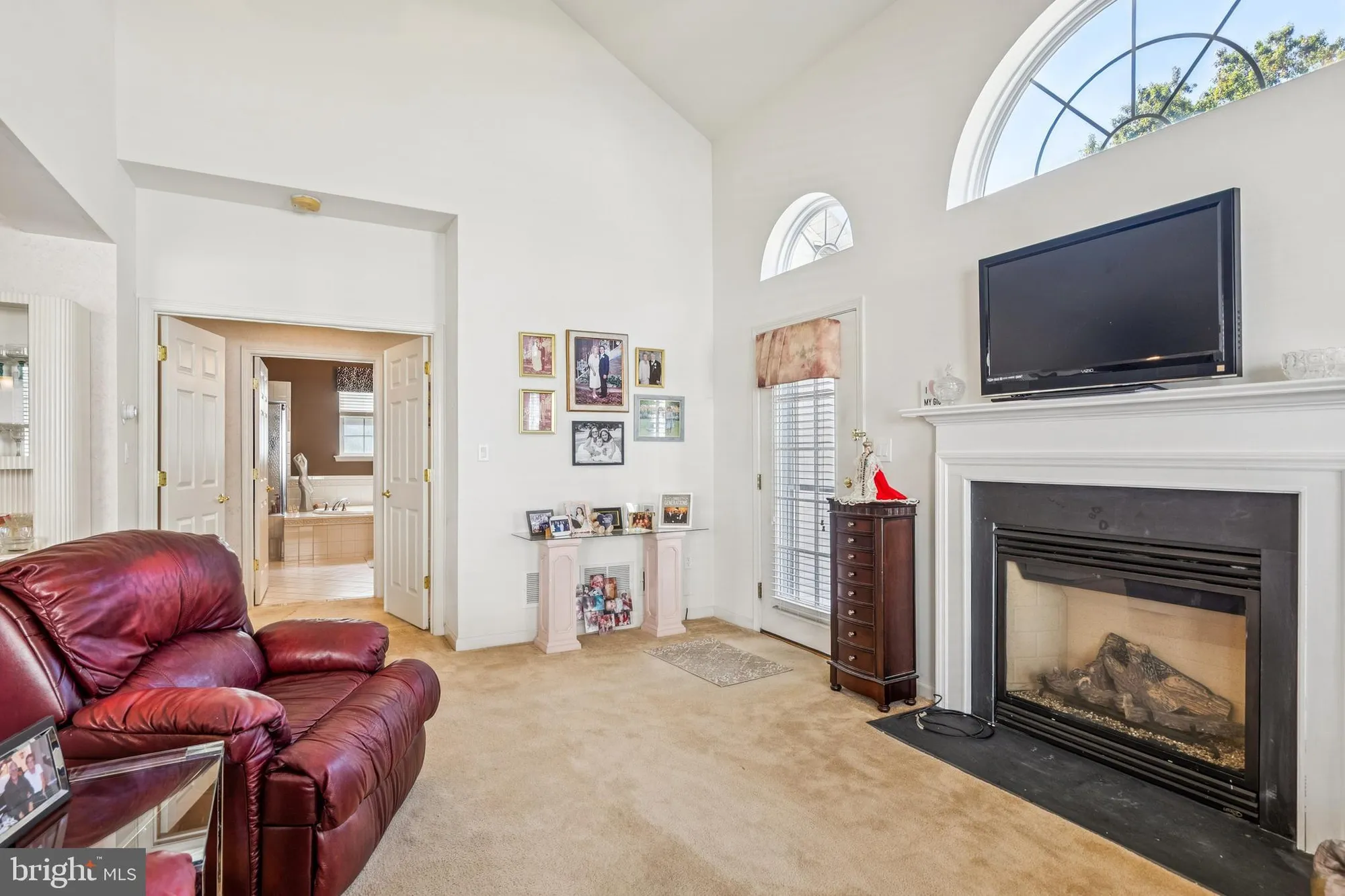 Property Slideshow image 19 of 33 | 7 honeysuckle dr, Manahawkin, NJ, 08050