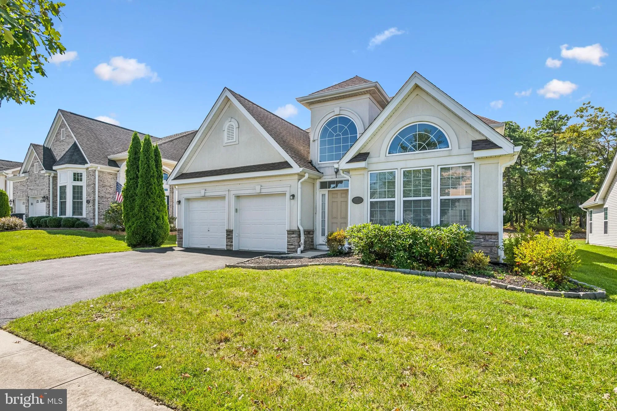 Property Slideshow image 2 of 33 | 7 honeysuckle dr, Manahawkin, NJ, 08050