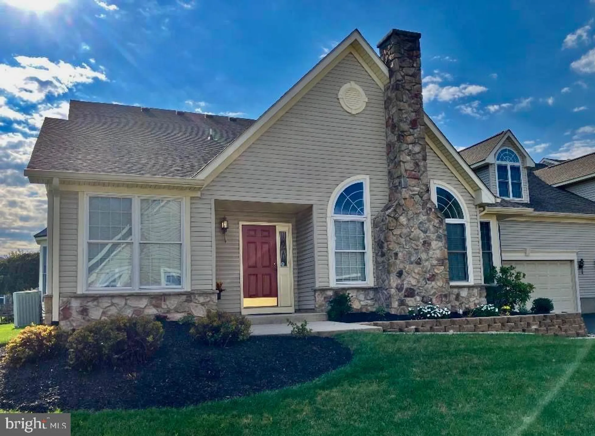 Property Slideshow image 1 of 40 | 213 sugarberry ln, Langhorne, PA, 19047