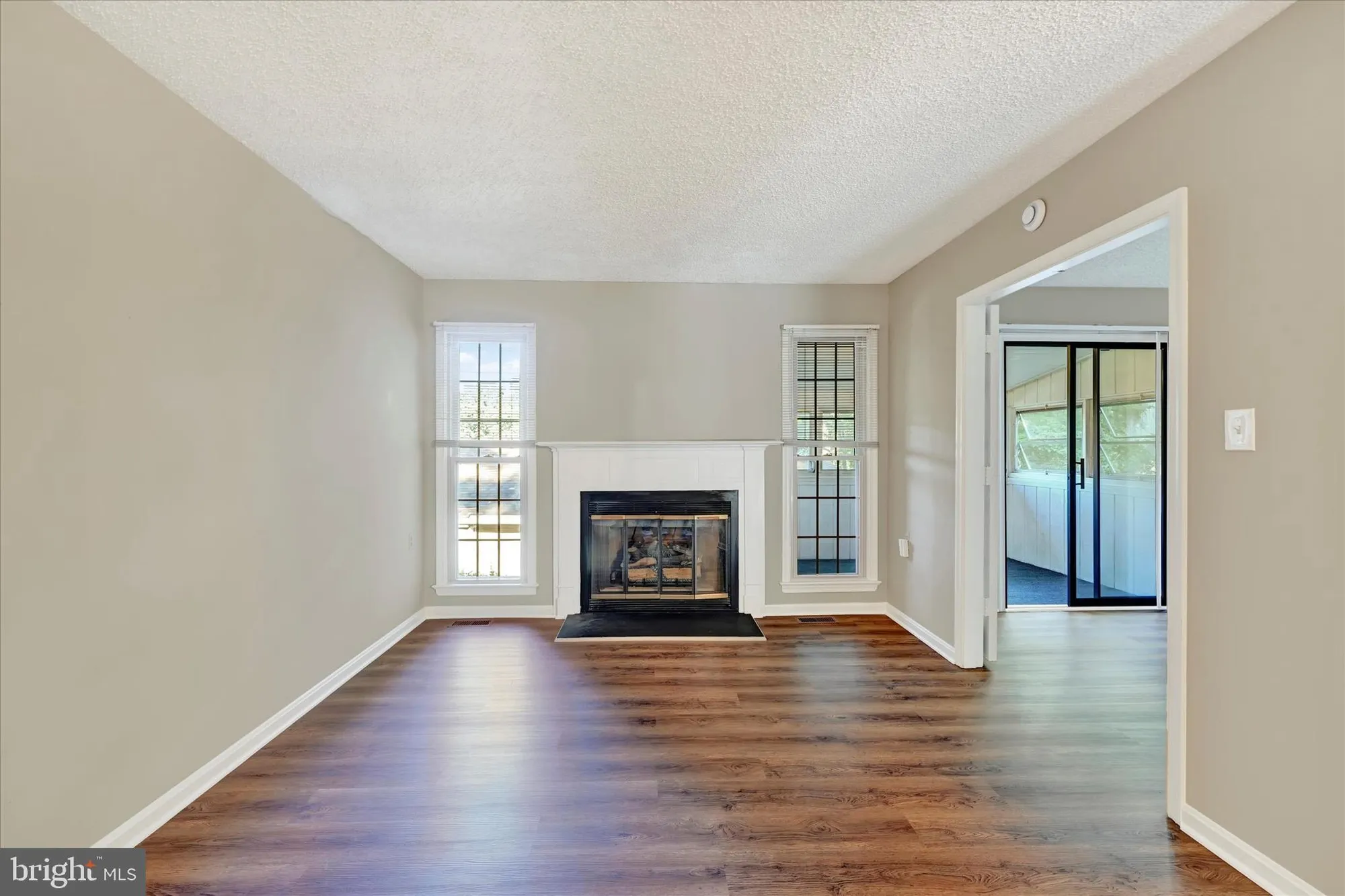 Property Slideshow image 13 of 85 | 1012 mastline dr, Annapolis, MD, 21401