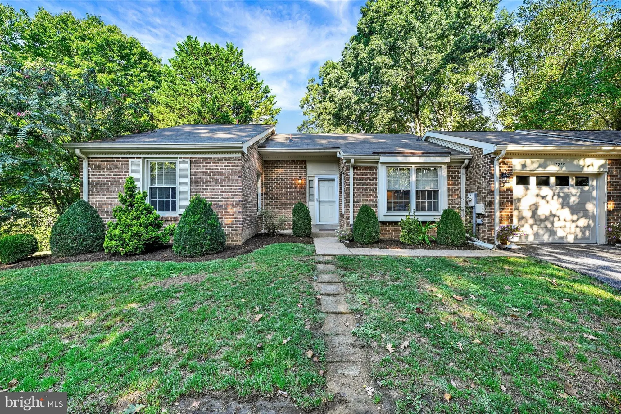 Property Slideshow image 1 of 85 | 1012 mastline dr, Annapolis, MD, 21401