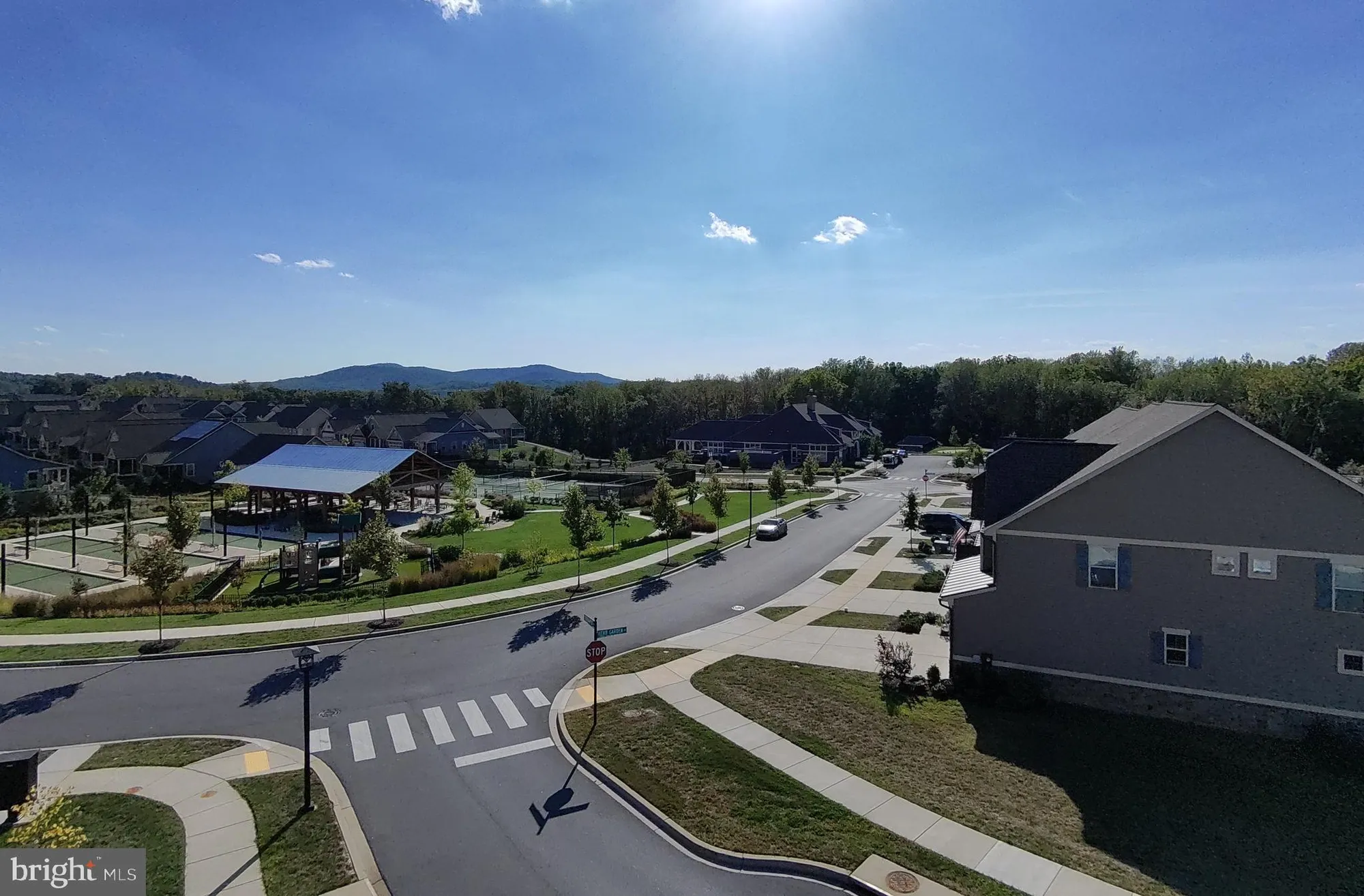 Property Slideshow image 32 of 42 | 3207 thornapple dr, Frederick, MD, 21704