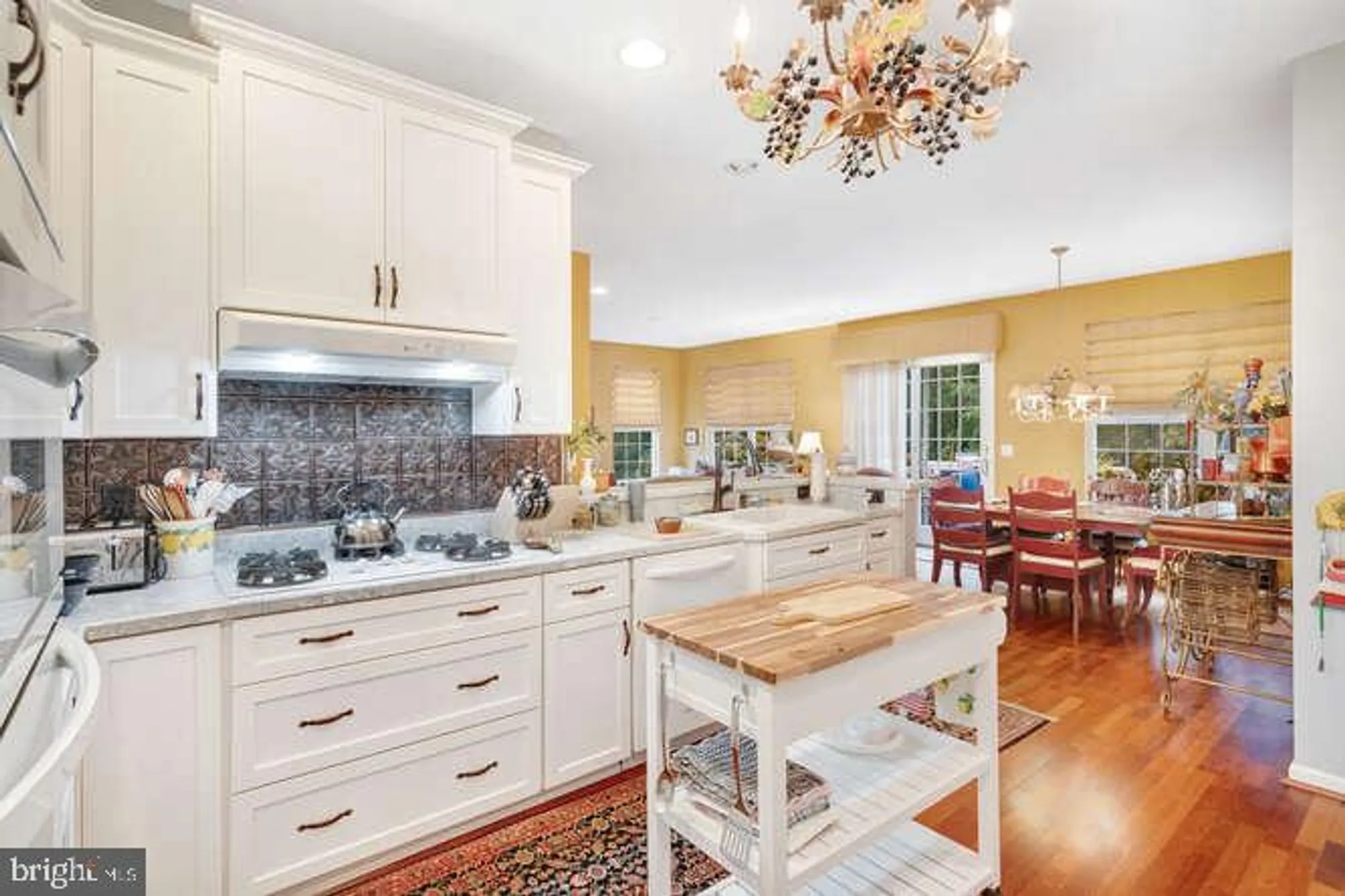 Property Slideshow image 13 of 30 | 18 mission way, Barnegat, NJ, 08005