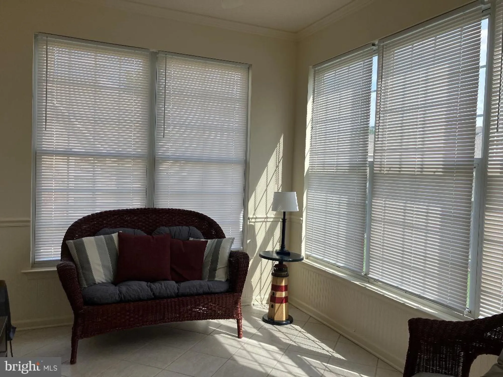 Property Slideshow image 16 of 40 | 213 sugarberry ln, Langhorne, PA, 19047