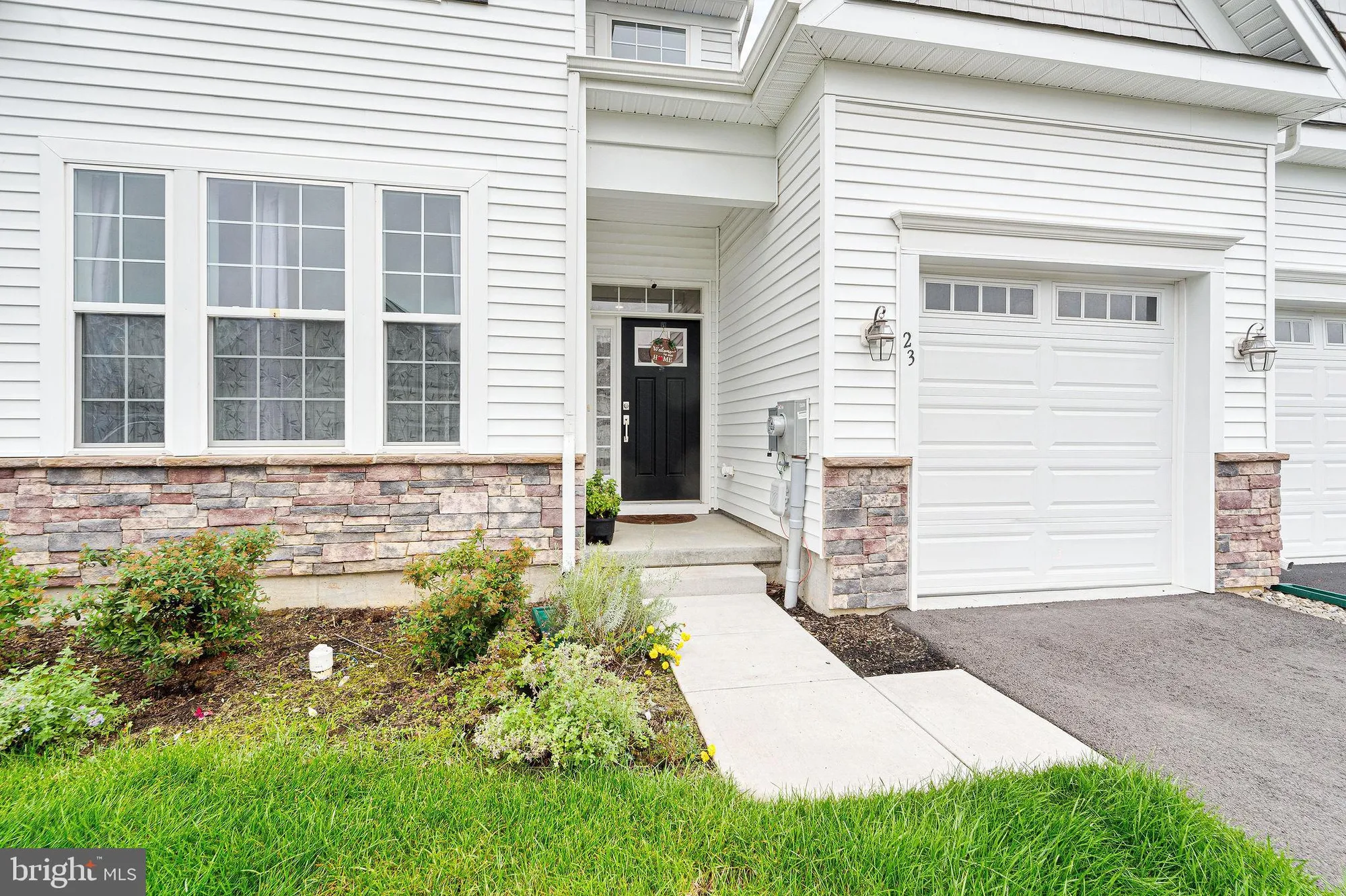 Property Slideshow image 2 of 32 | 23 gulfstream rd, New Egypt, NJ, 08533