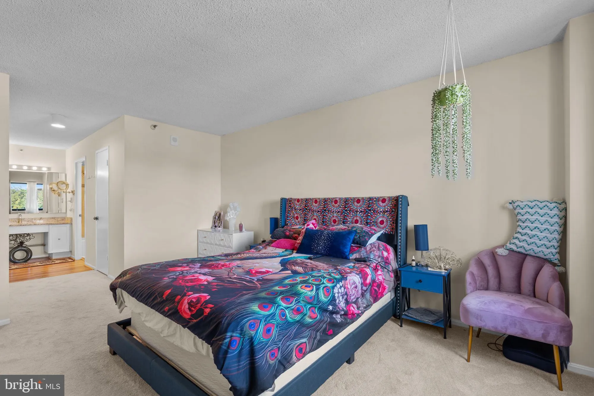 Property Slideshow image 20 of 36 | 15101 interlachen dr 1-1022, Silver Spring, MD, 20906