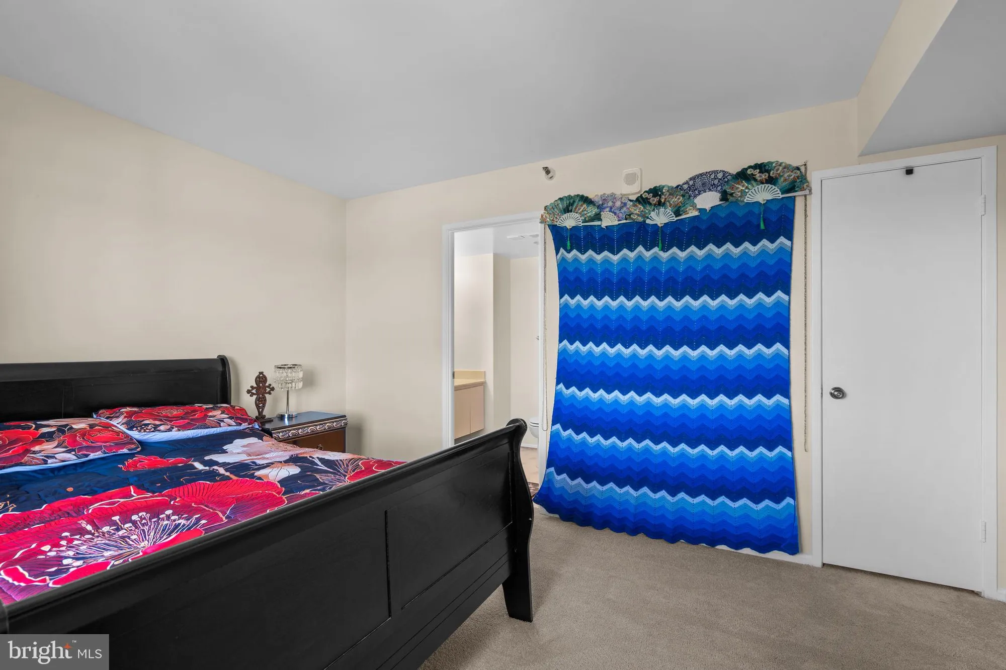 Property Slideshow image 25 of 36 | 15101 interlachen dr 1-1022, Silver Spring, MD, 20906