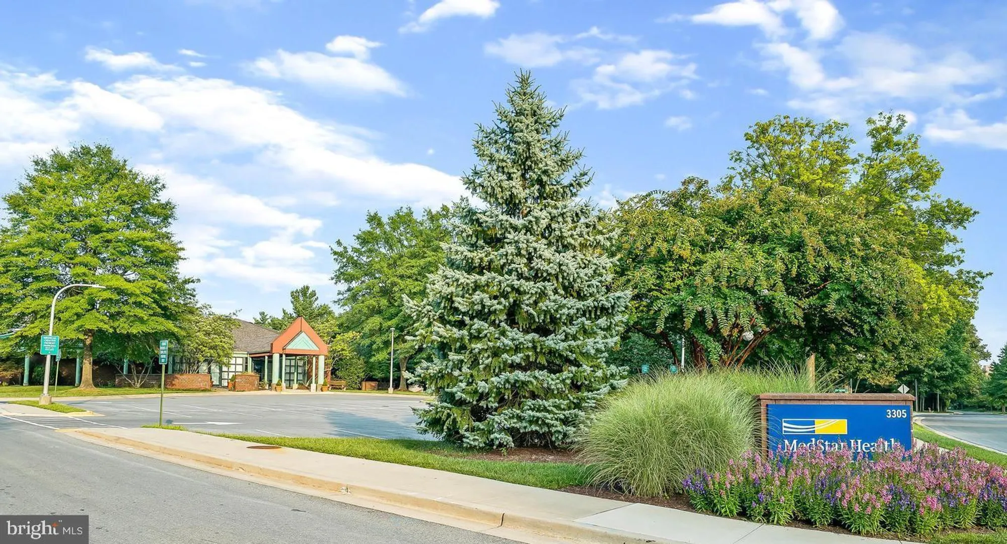 Property Slideshow image 32 of 36 | 15101 interlachen dr 1-1022, Silver Spring, MD, 20906